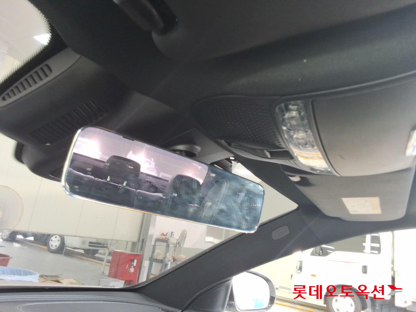 Mercedes-Benz Mercedes-Benz E300 e 4MATIC id 3062821 из Кореи 32