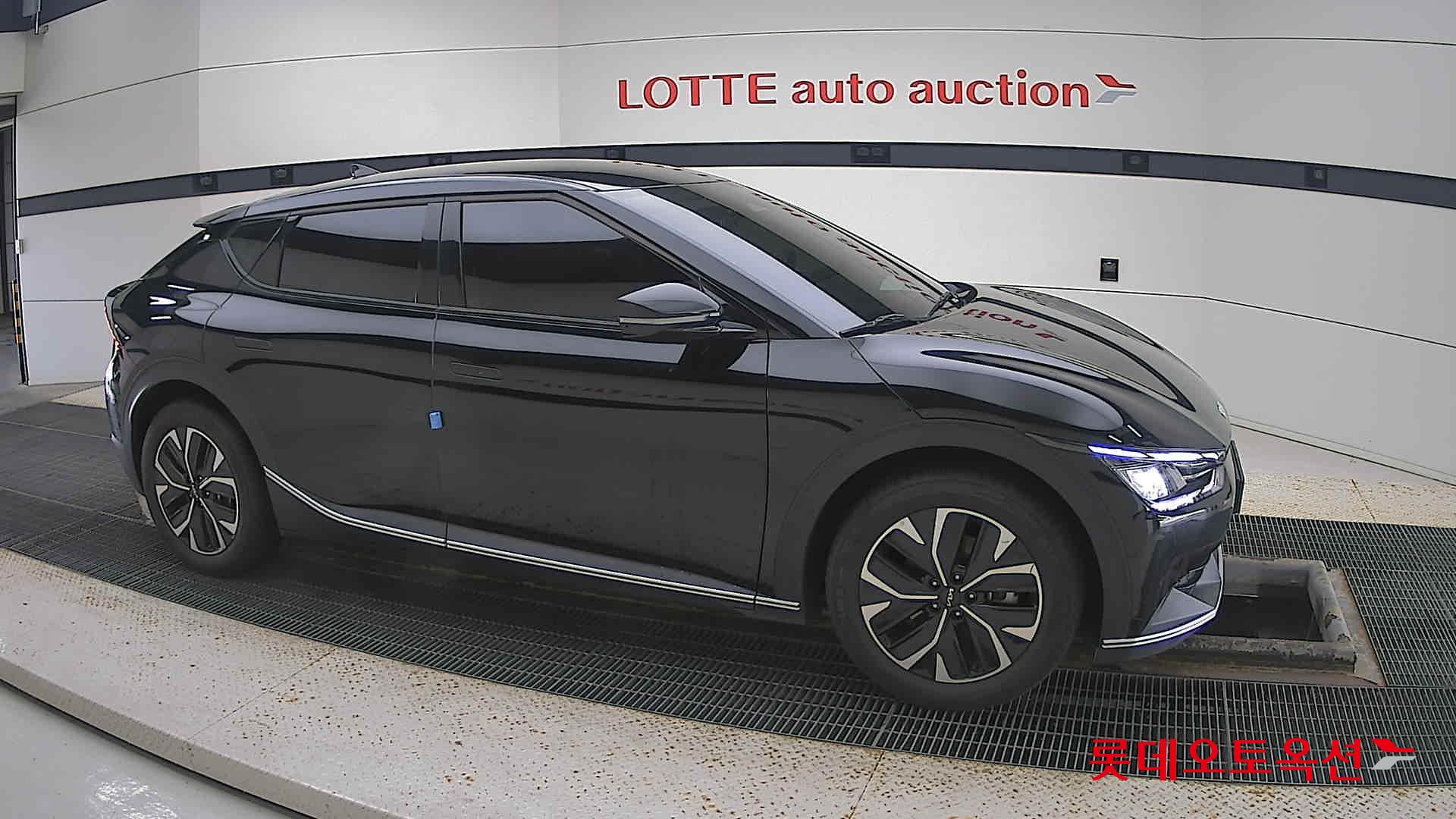 Kia EV6 id 3057708 из Кореи 17