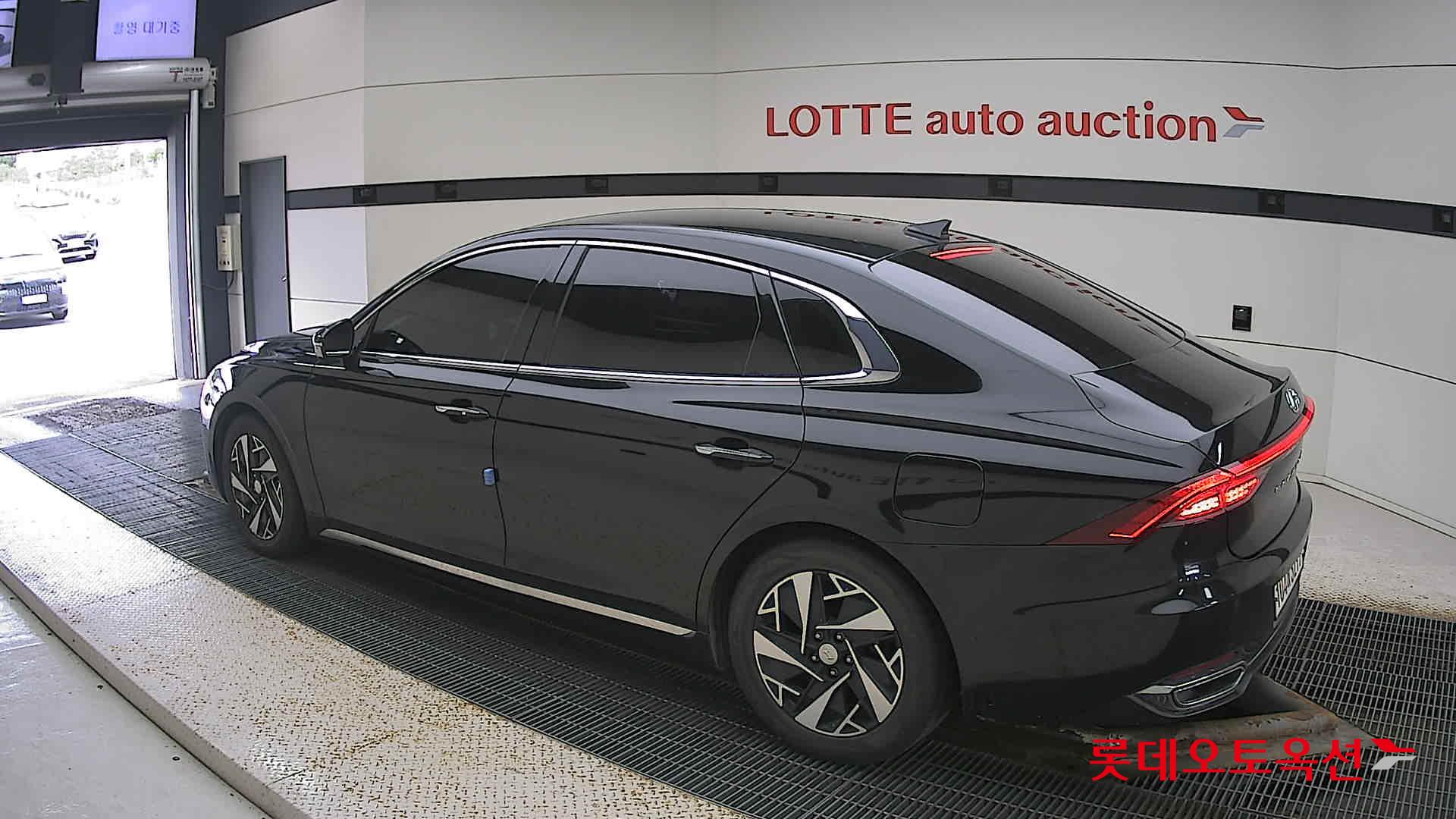 Hyundai Grandeur Hybrid id 3052543 из Кореи 10