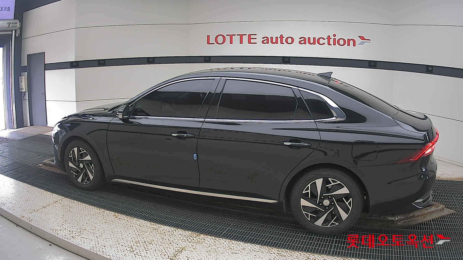 Hyundai Grandeur Hybrid id 3052543 из Кореи 11