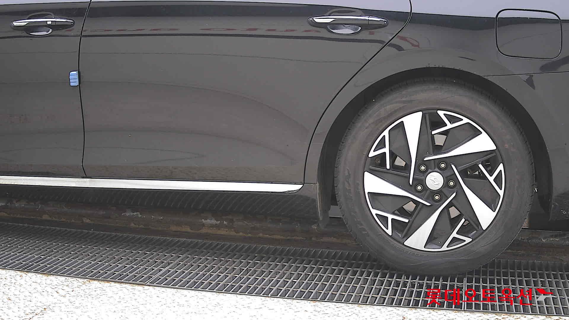 Hyundai Grandeur Hybrid id 3052543 из Кореи 22