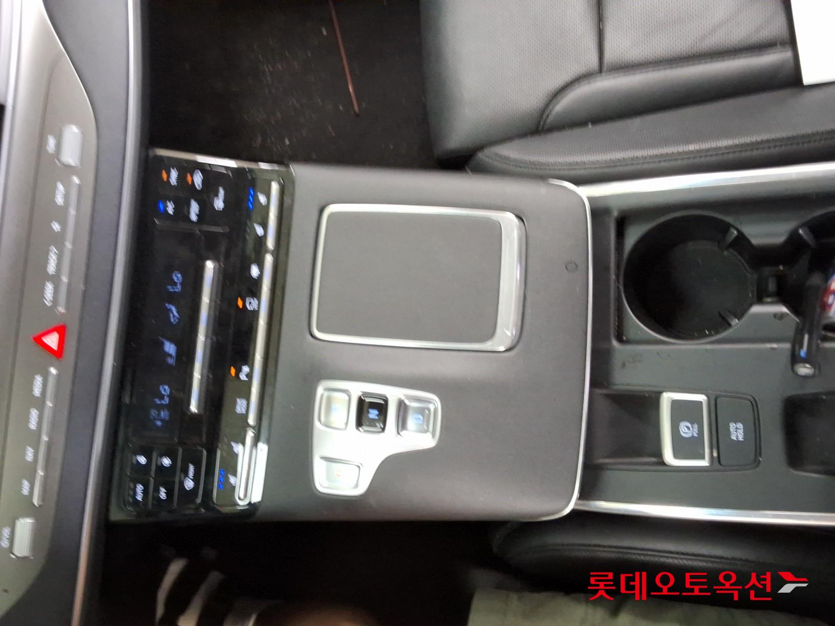 Hyundai Grandeur Hybrid id 3052543 из Кореи 31