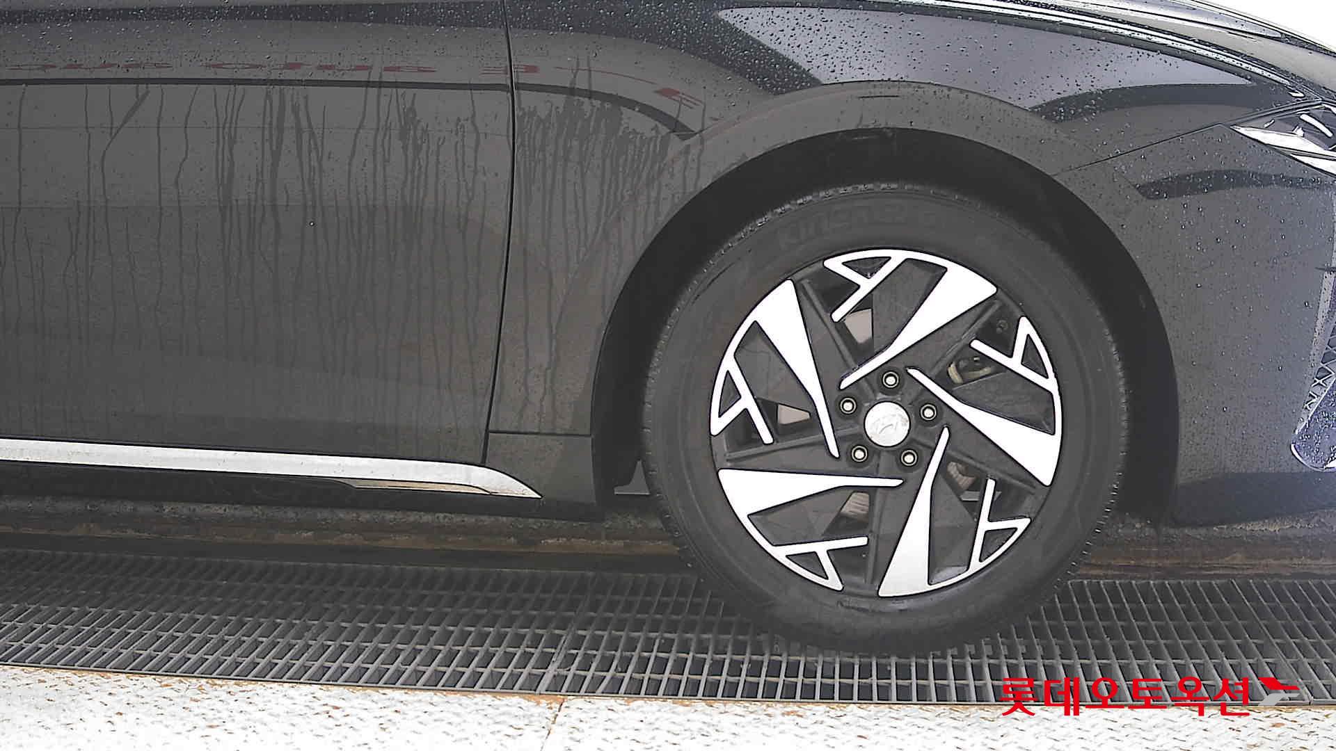 Hyundai Grandeur Hybrid id 3052510 из Кореи 23