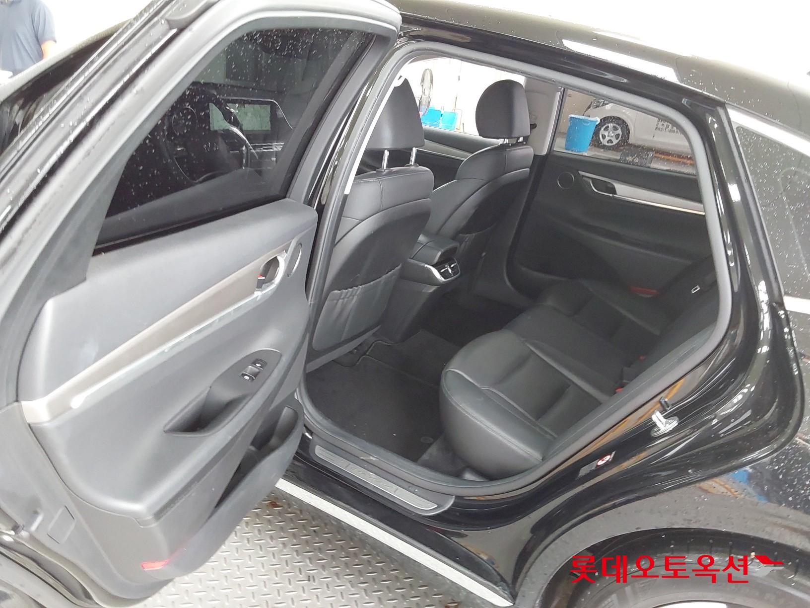 Hyundai Grandeur Hybrid id 3052510 из Кореи 36