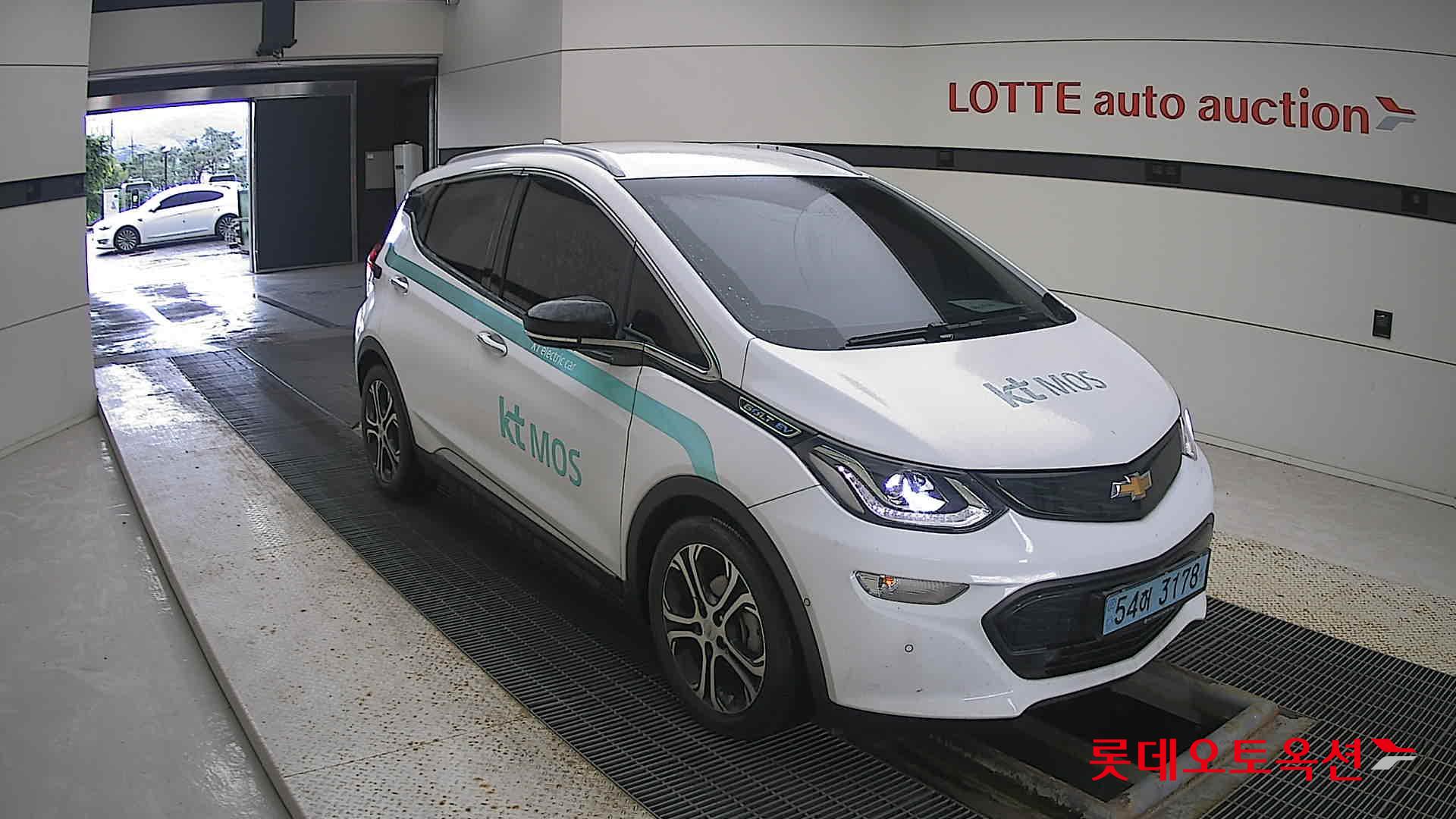 Korea G M Bolt (EV) 2019 Pure White из Кореи, фото 2