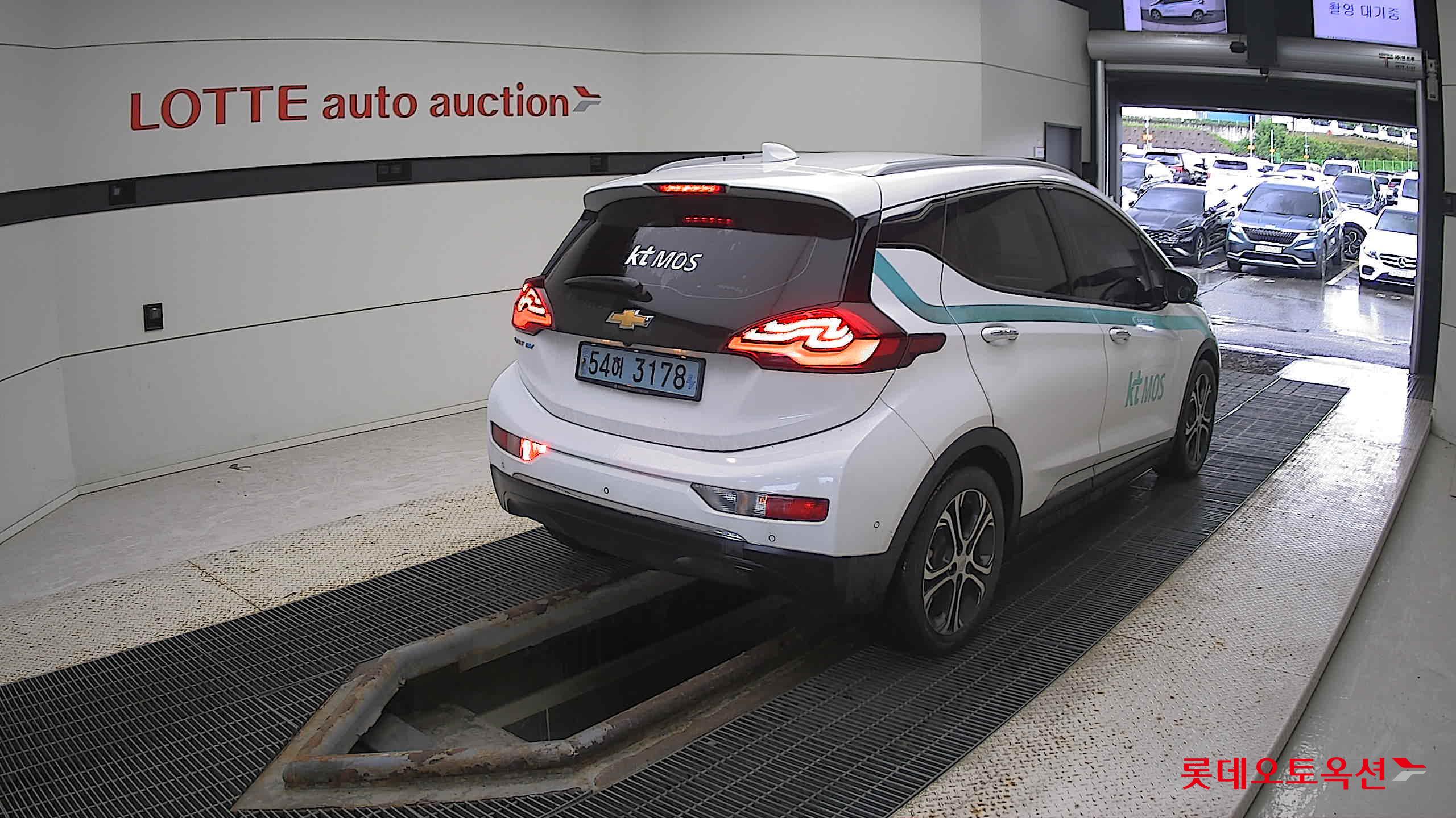 Korea G M Bolt (EV) 2019 Pure White из Кореи, фото 4