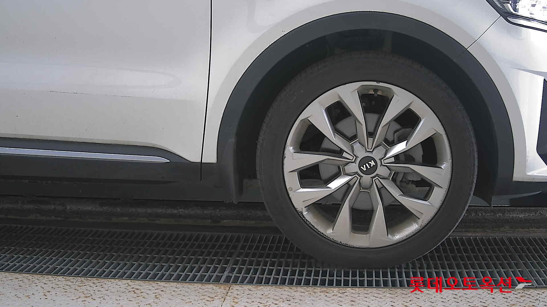 Kia Sorento id 3052560 из Кореи 23