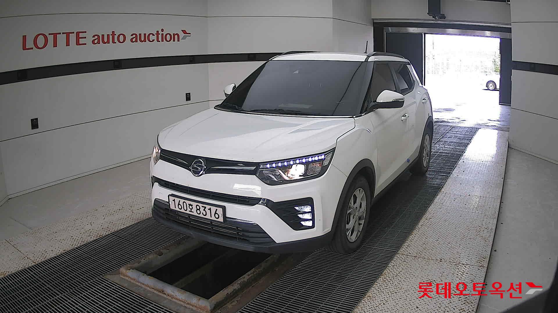 SsangYong Tivoli 2022 Grand White из Кореи