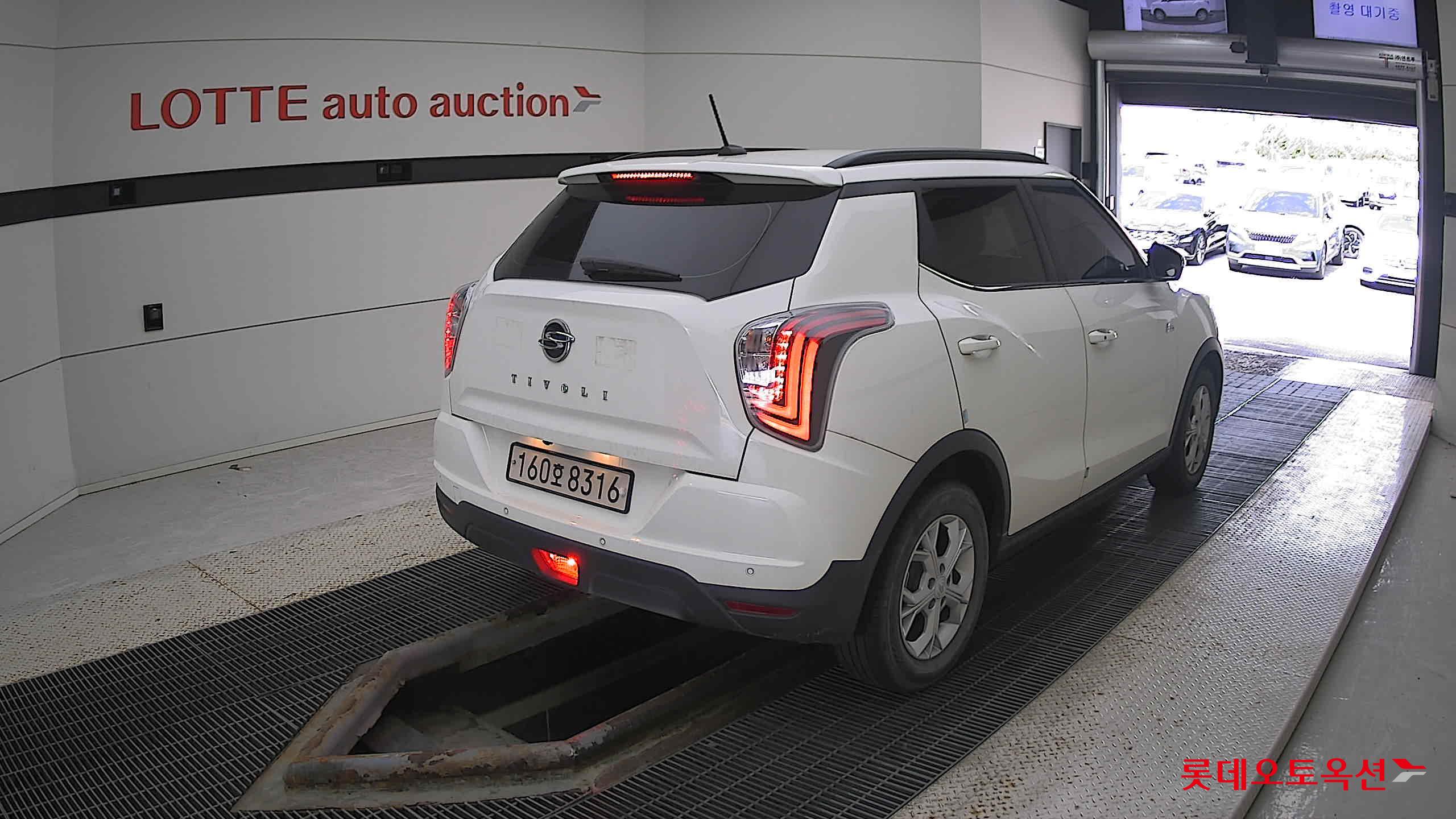 SsangYong Tivoli 2022 Grand White из Кореи, фото 4