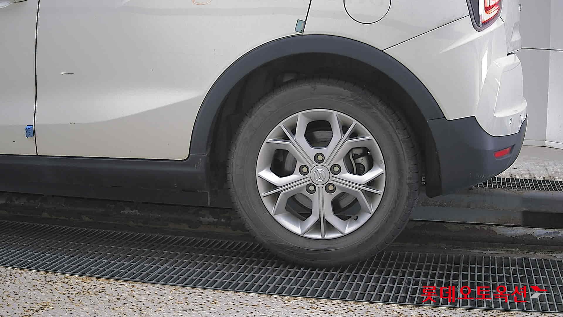 SsangYong Tivoli id 3052604 из Кореи 22