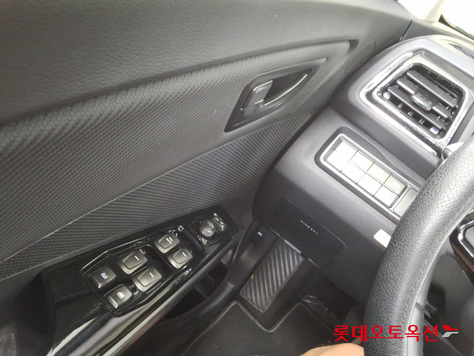 SsangYong Tivoli id 3052604 из Кореи 28