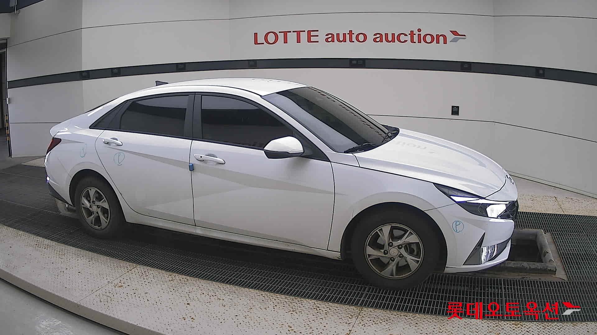 Hyundai Avante id 3052541 из Кореи 17