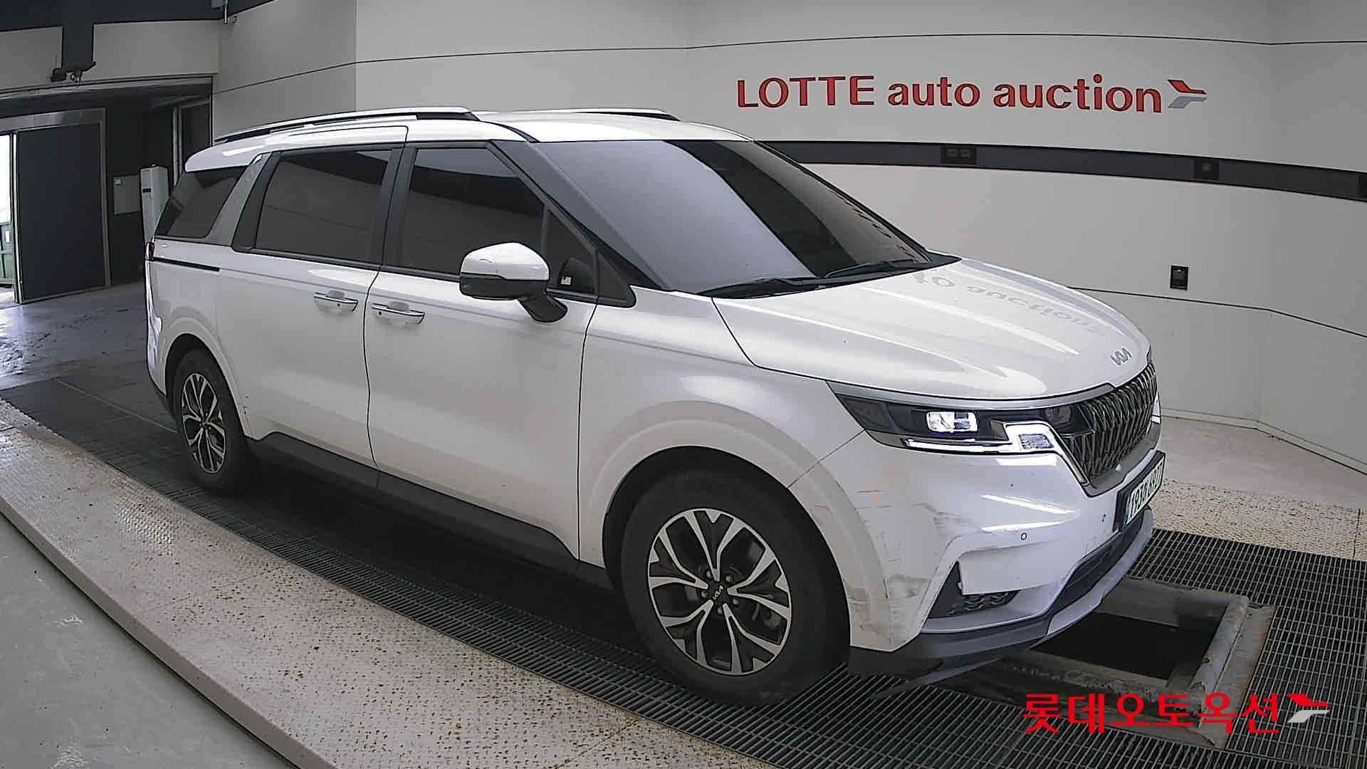 Kia Carnival id 3052552 из Кореи 16