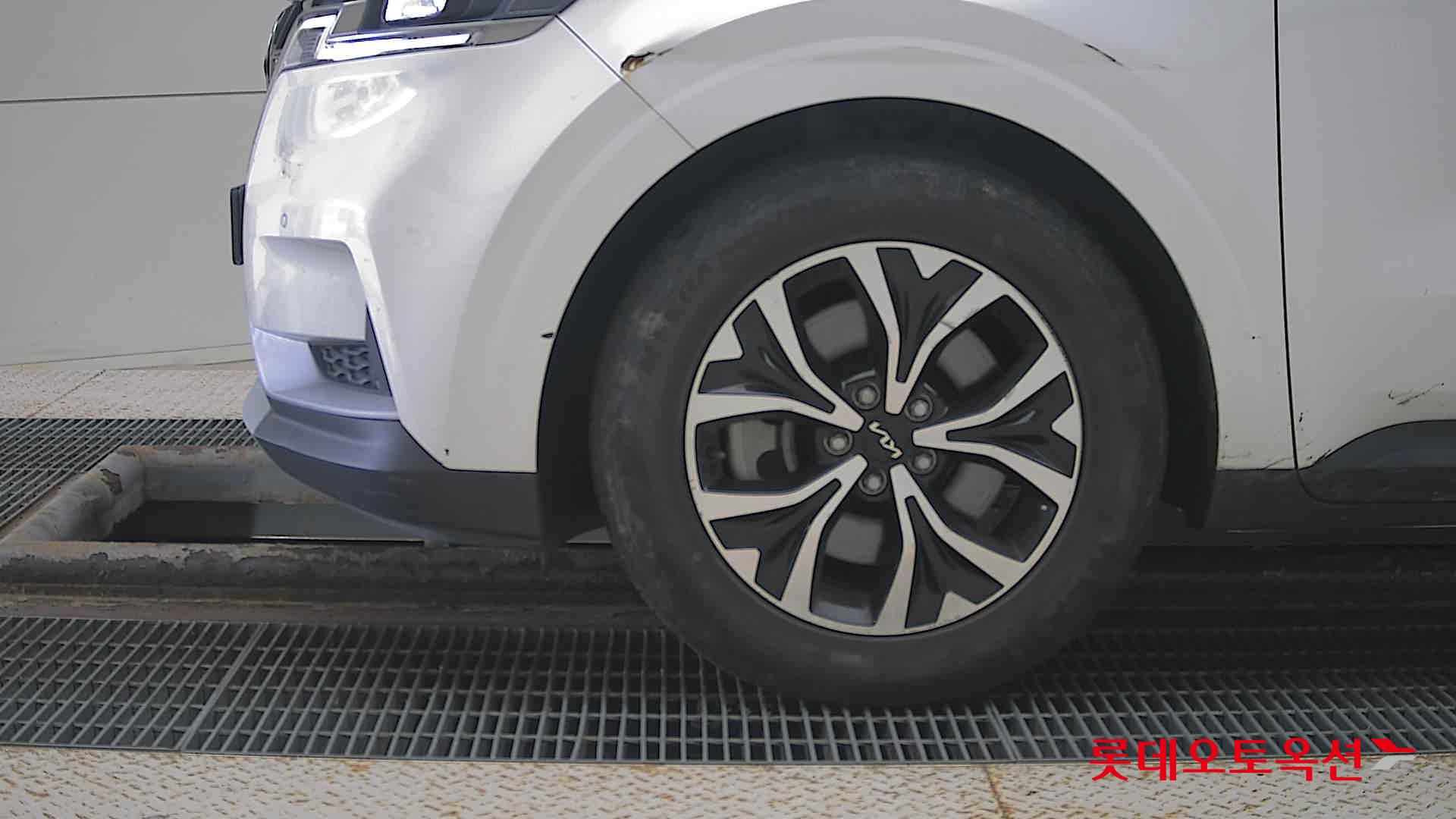 Kia Carnival id 3052552 из Кореи 21