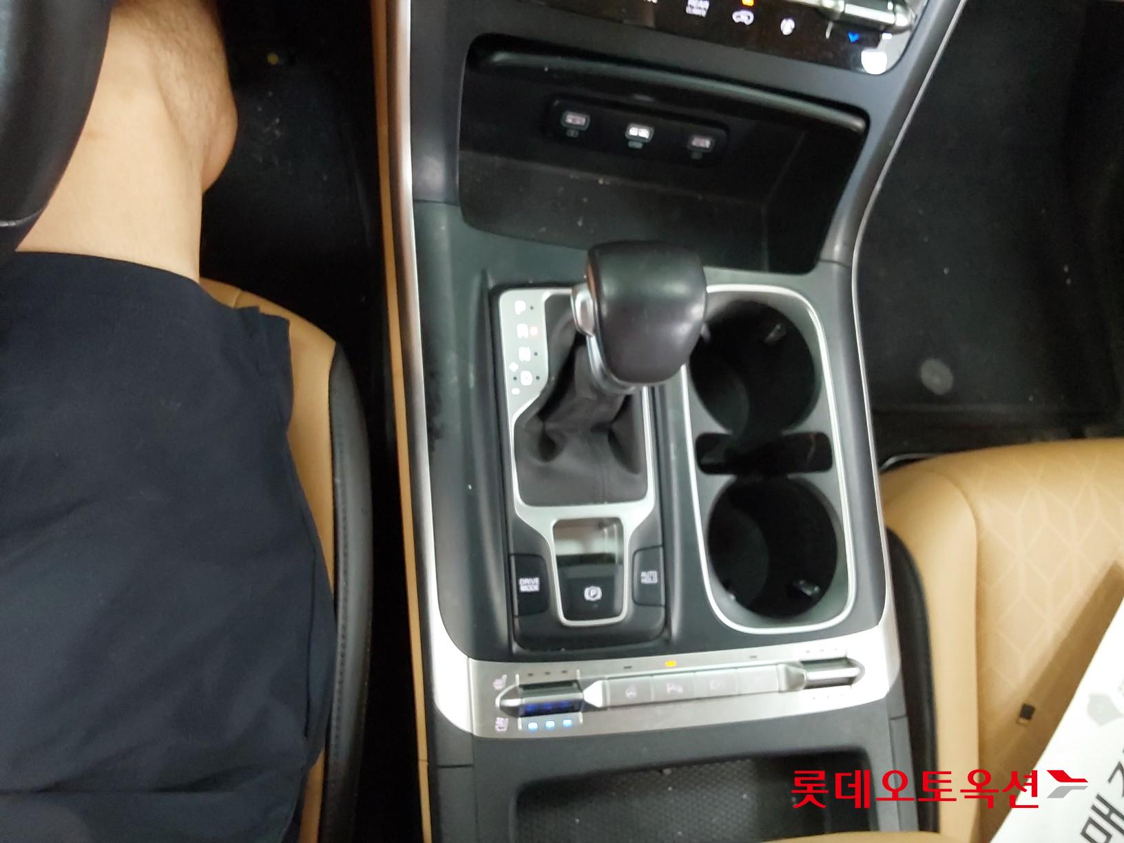 Kia Carnival id 3052552 из Кореи 33