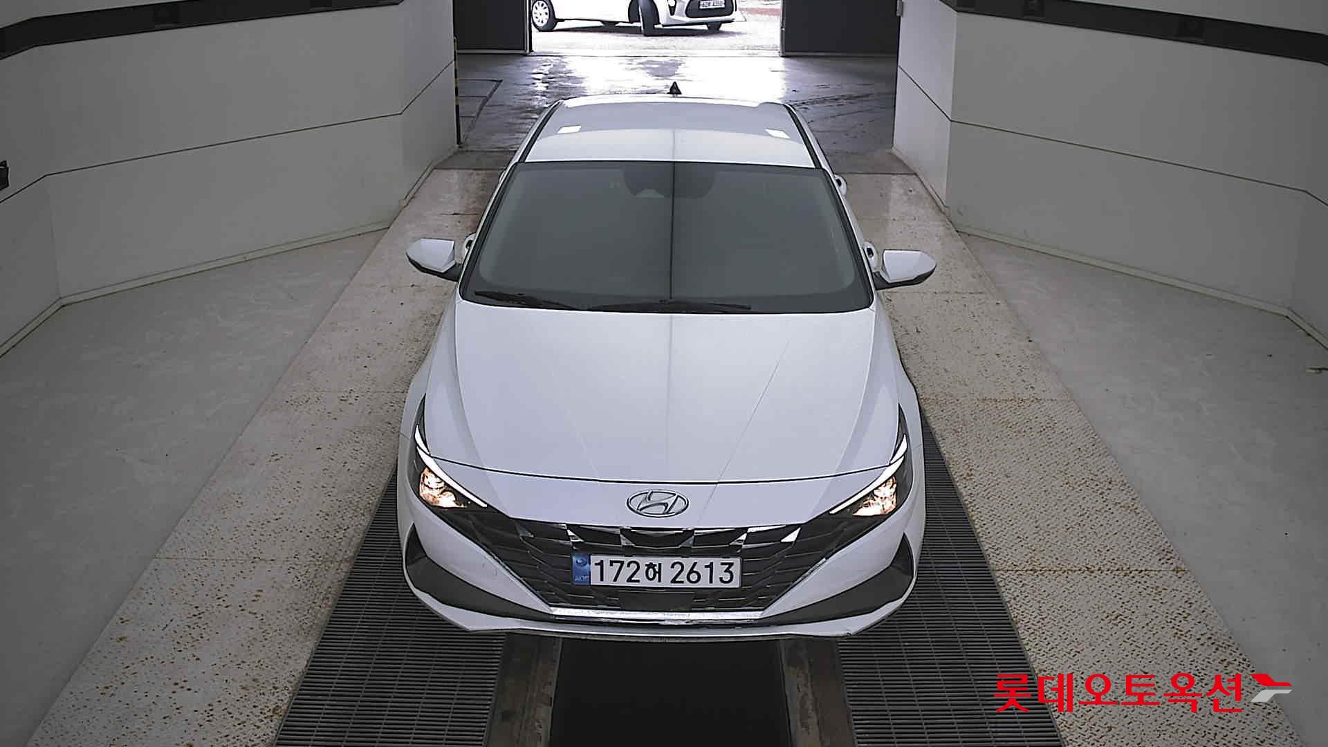 Hyundai Avante id 3057684 из Кореи 8