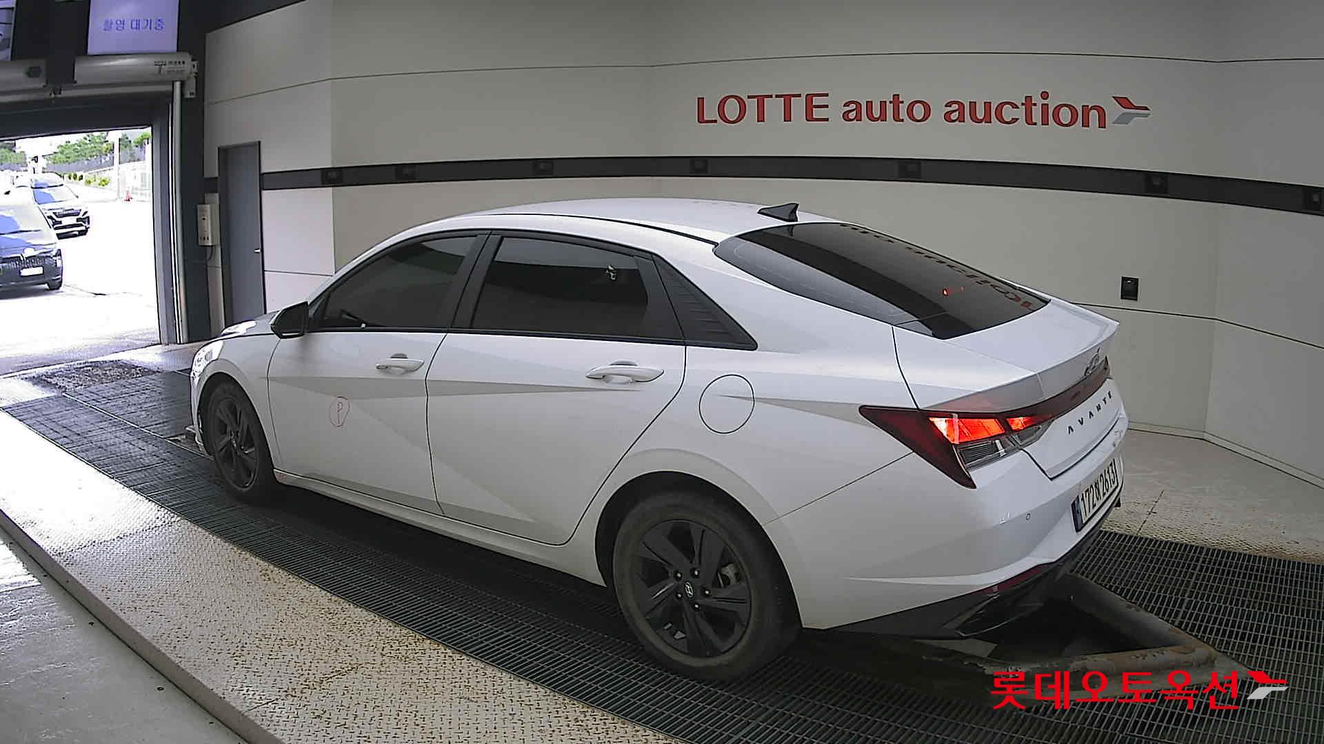 Hyundai Avante id 3057684 из Кореи 10