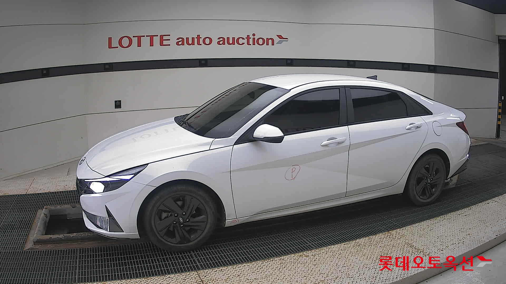 Hyundai Avante id 3057684 из Кореи 12