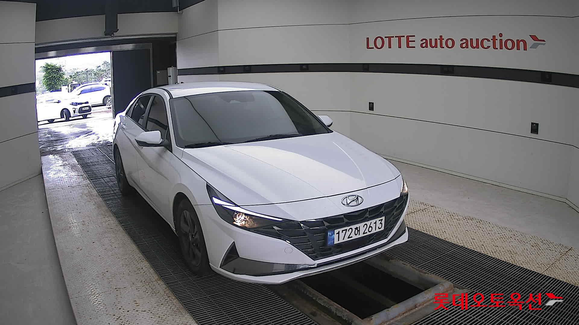 Hyundai Avante id 3057684 из Кореи 15