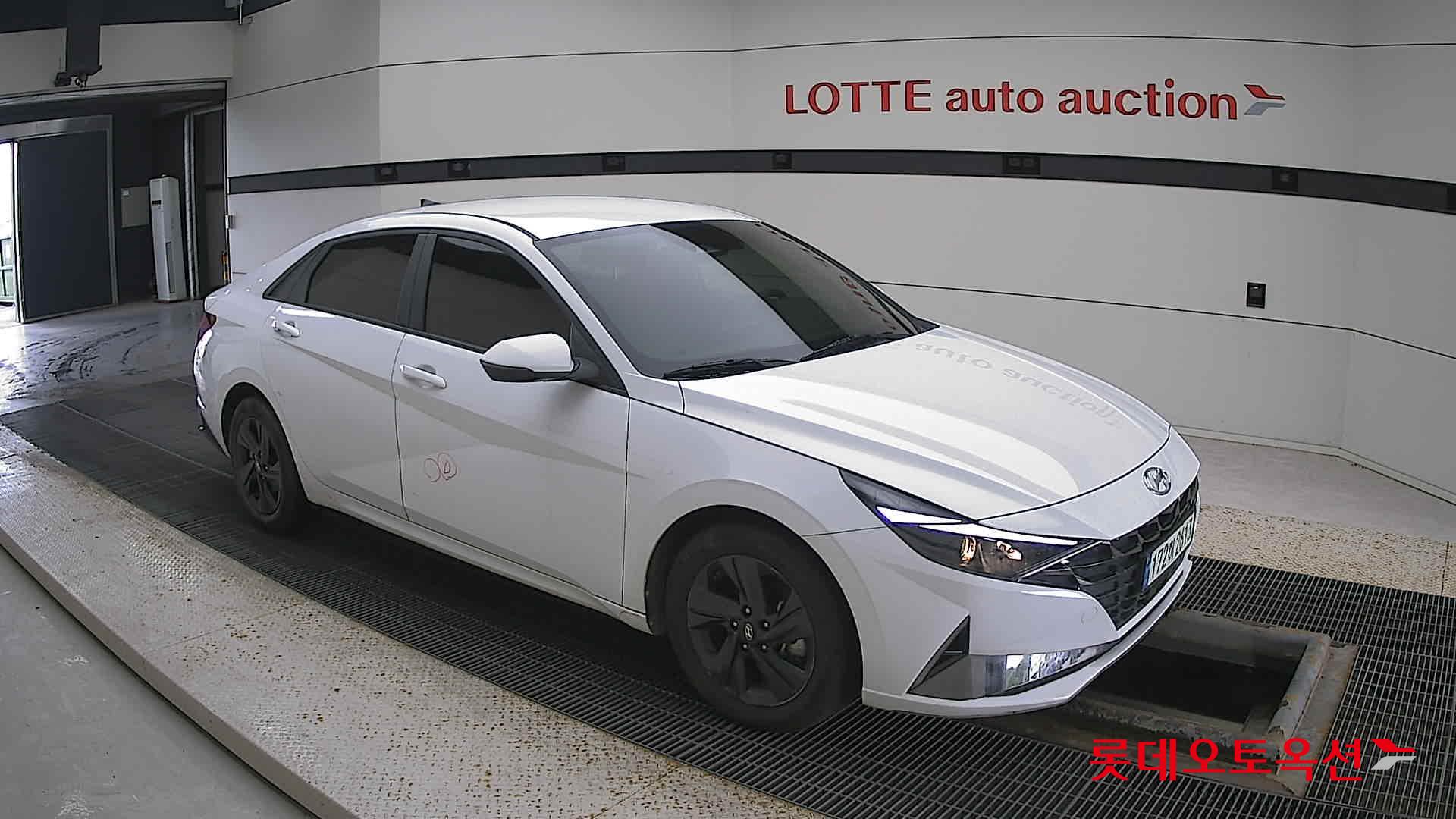 Hyundai Avante id 3057684 из Кореи 16