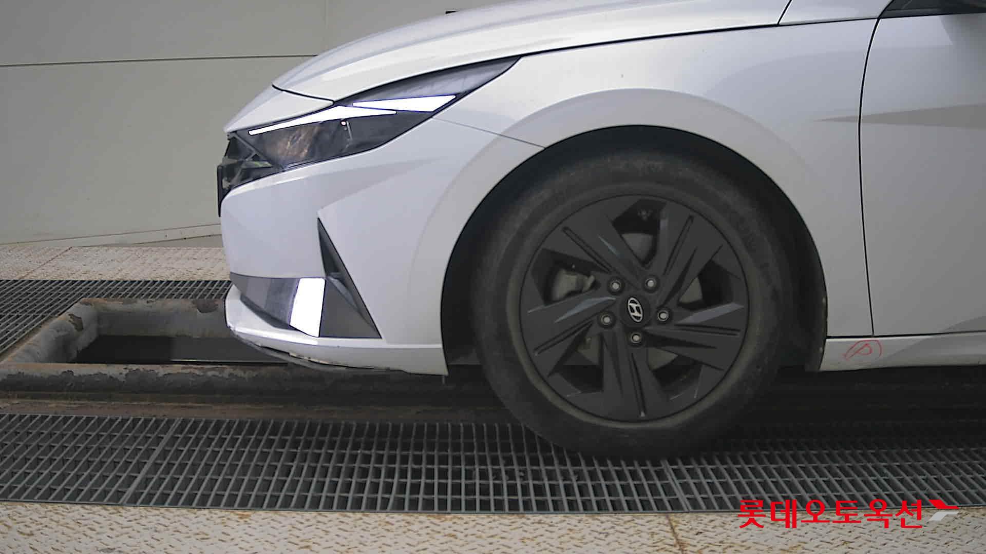 Hyundai Avante id 3057684 из Кореи 21