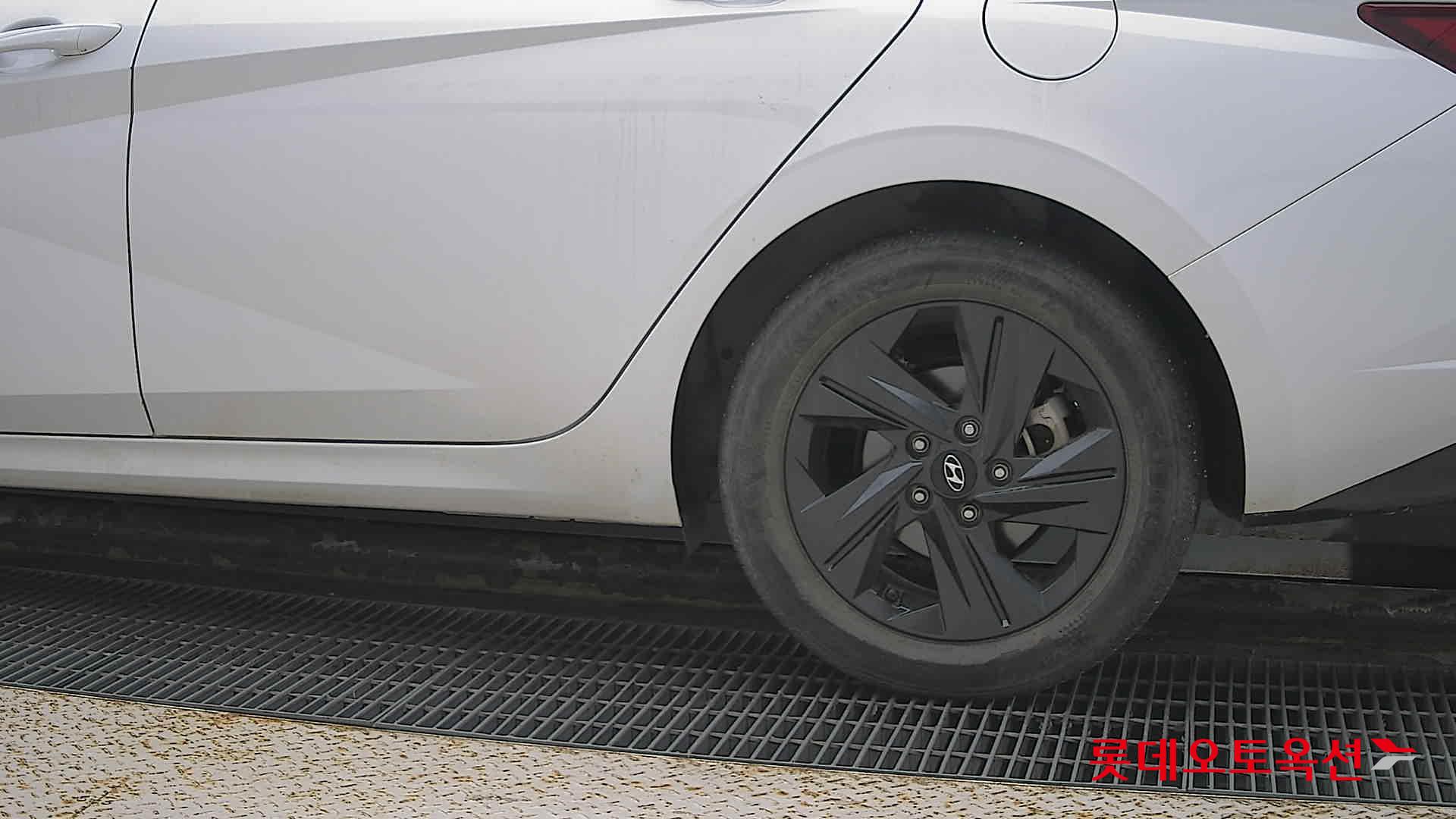 Hyundai Avante id 3057684 из Кореи 22