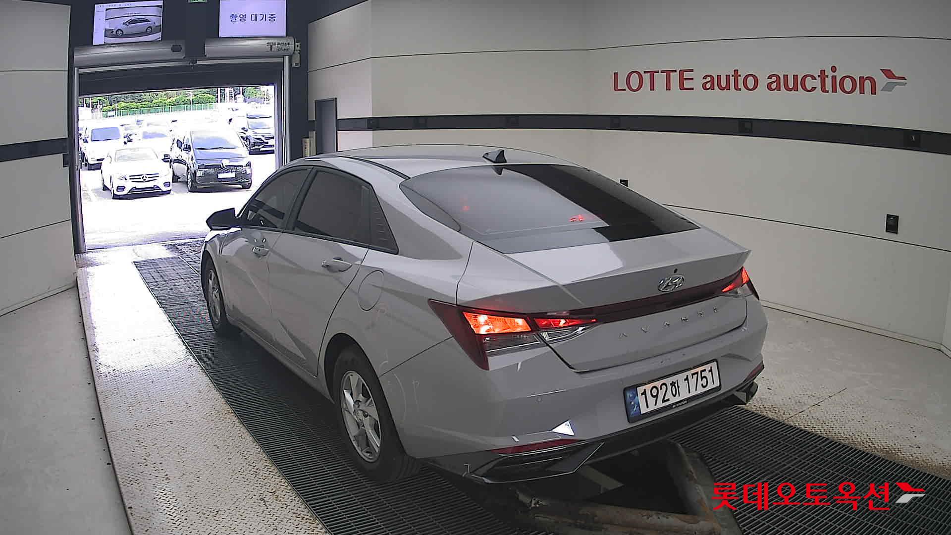 Hyundai Avante id 3057687 из Кореи 9