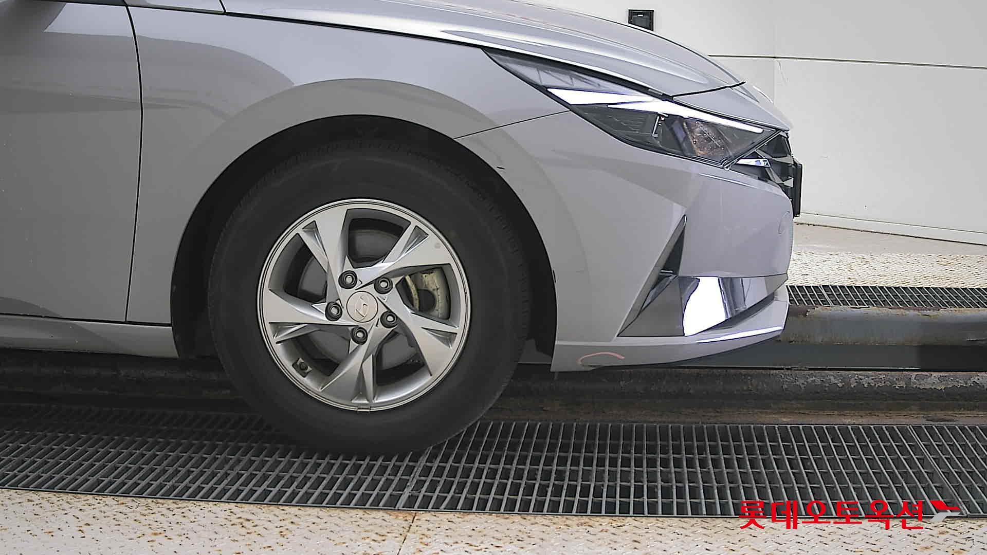 Hyundai Avante id 3057687 из Кореи 23