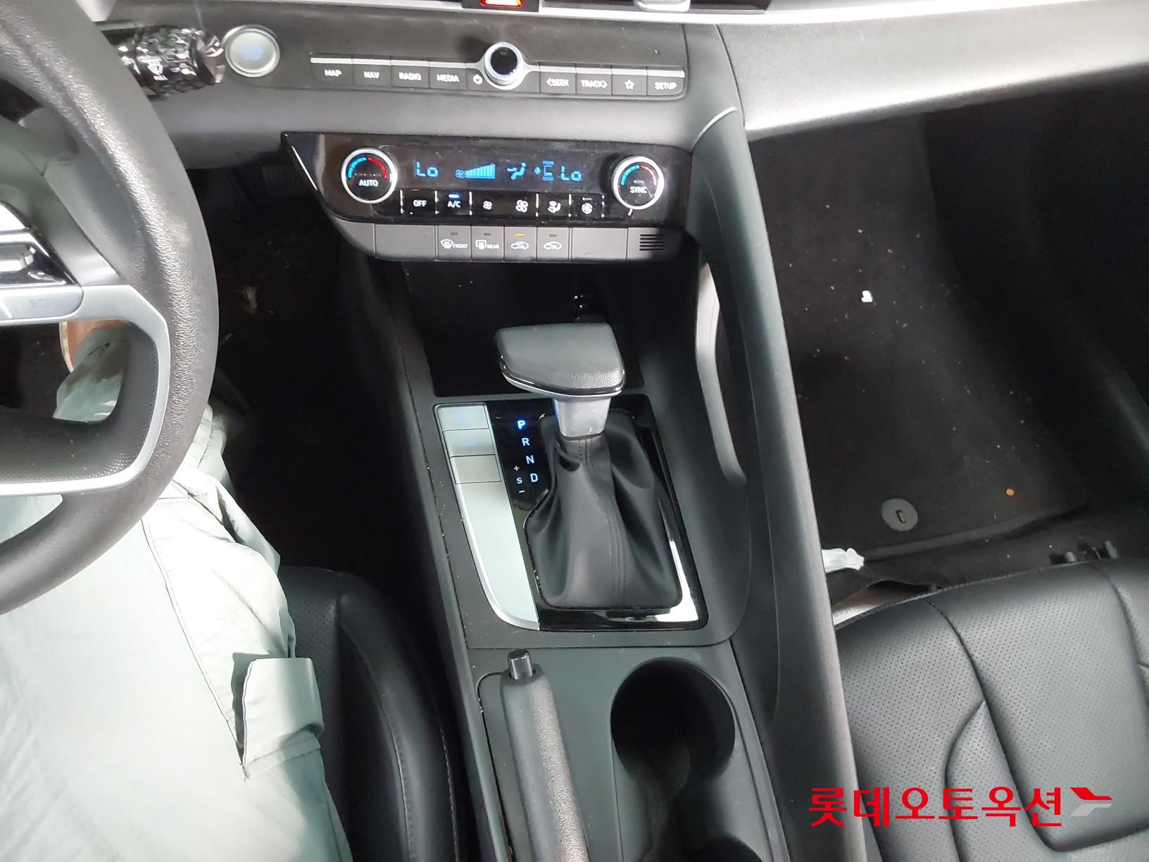 Hyundai Avante id 3057687 из Кореи 32