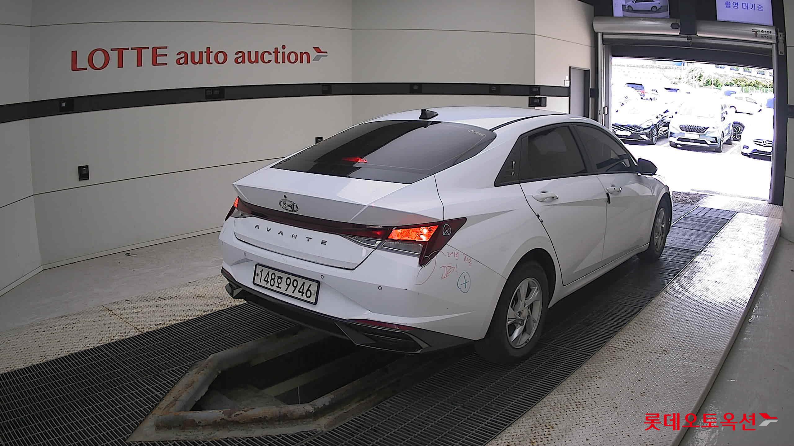 Hyundai Avante 2021 Polar White из Кореи, фото 4