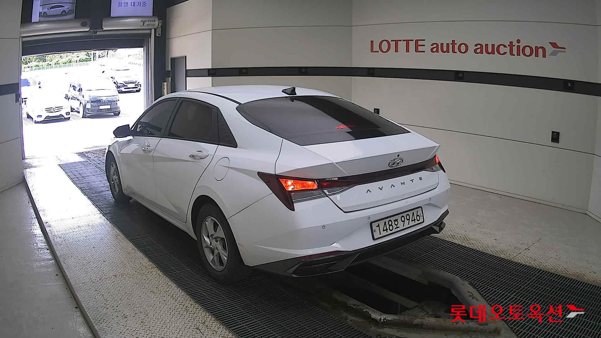 Hyundai Avante 2021 Polar White из Кореи, фото 6