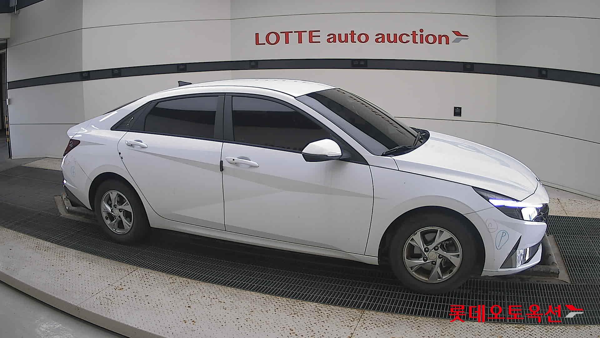 Hyundai Avante id 3052536 из Кореи 17