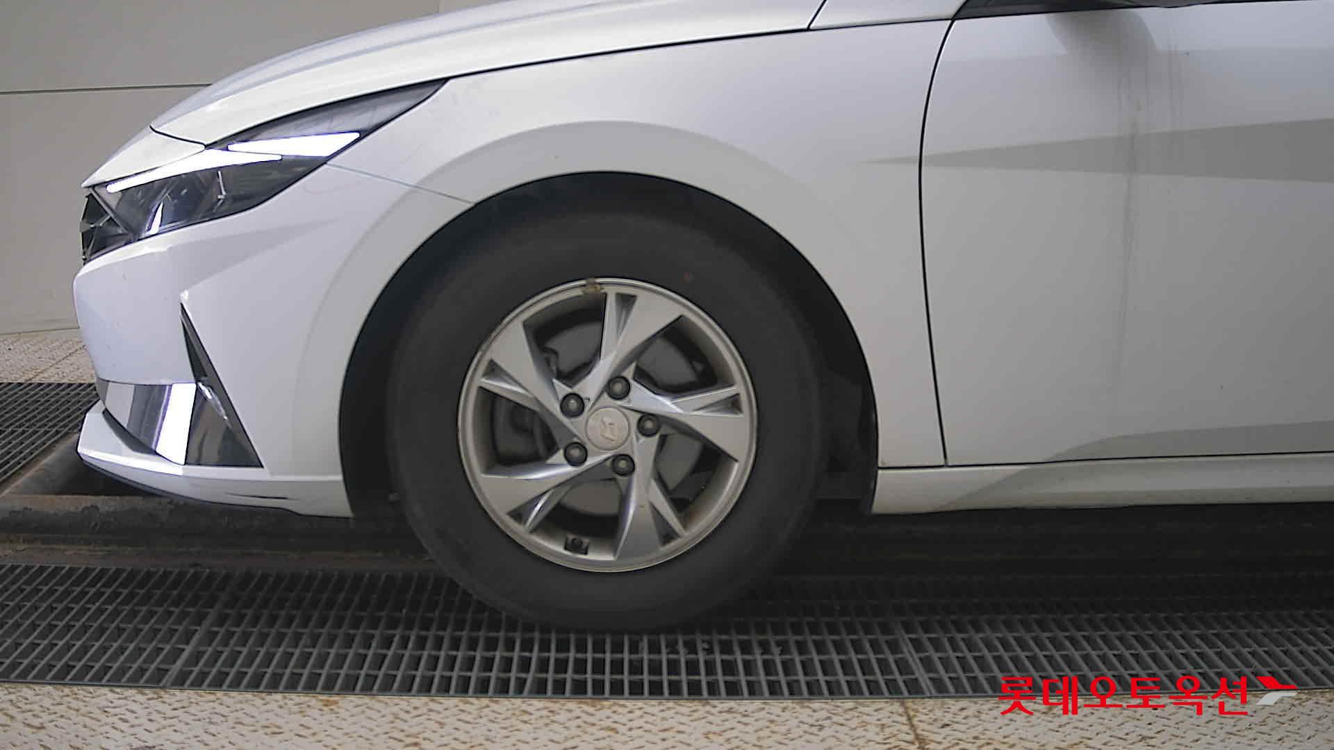 Hyundai Avante id 3052536 из Кореи 21