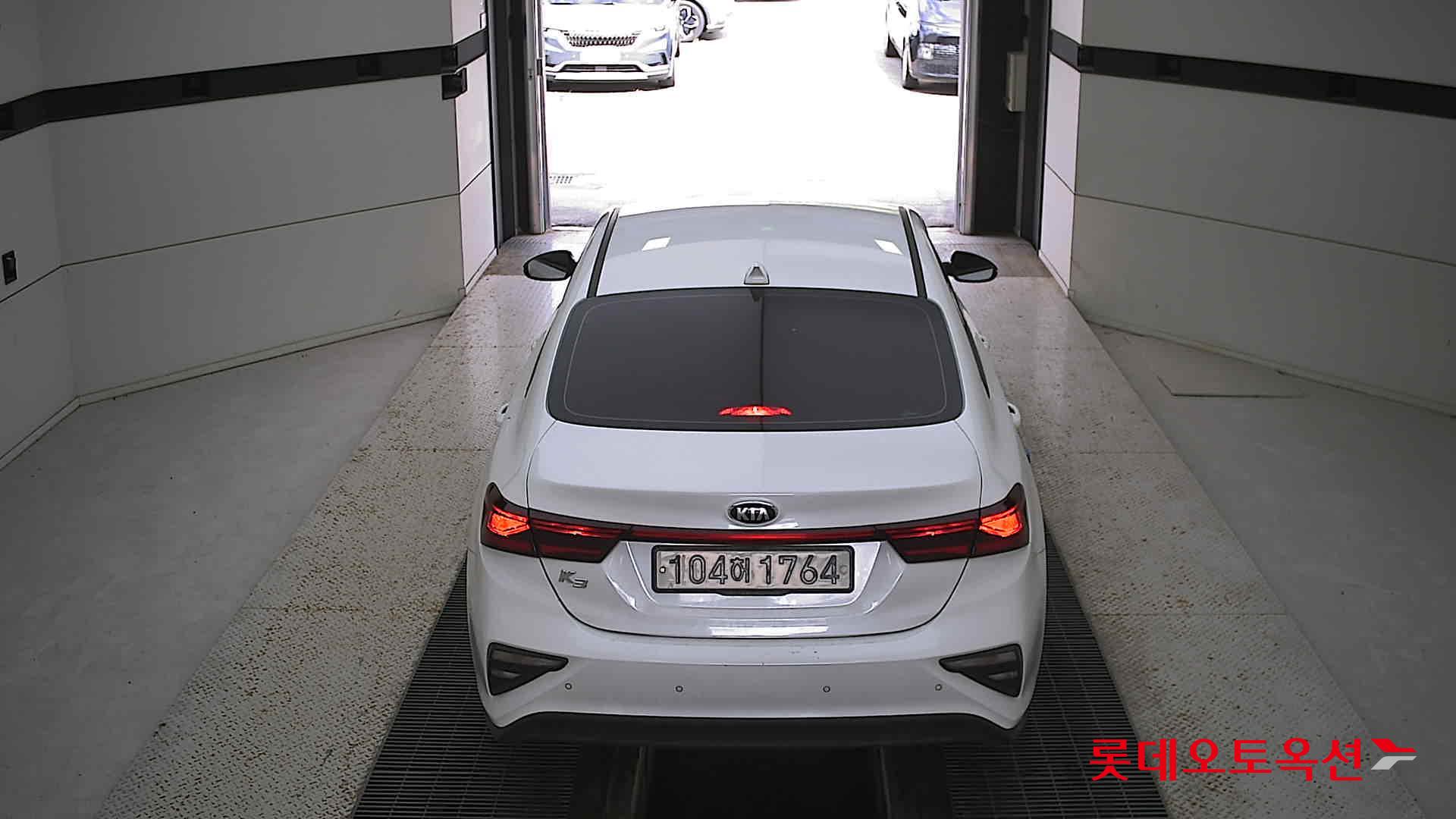 Kia K3 2020 Snow White Pearl из Кореи, фото 5