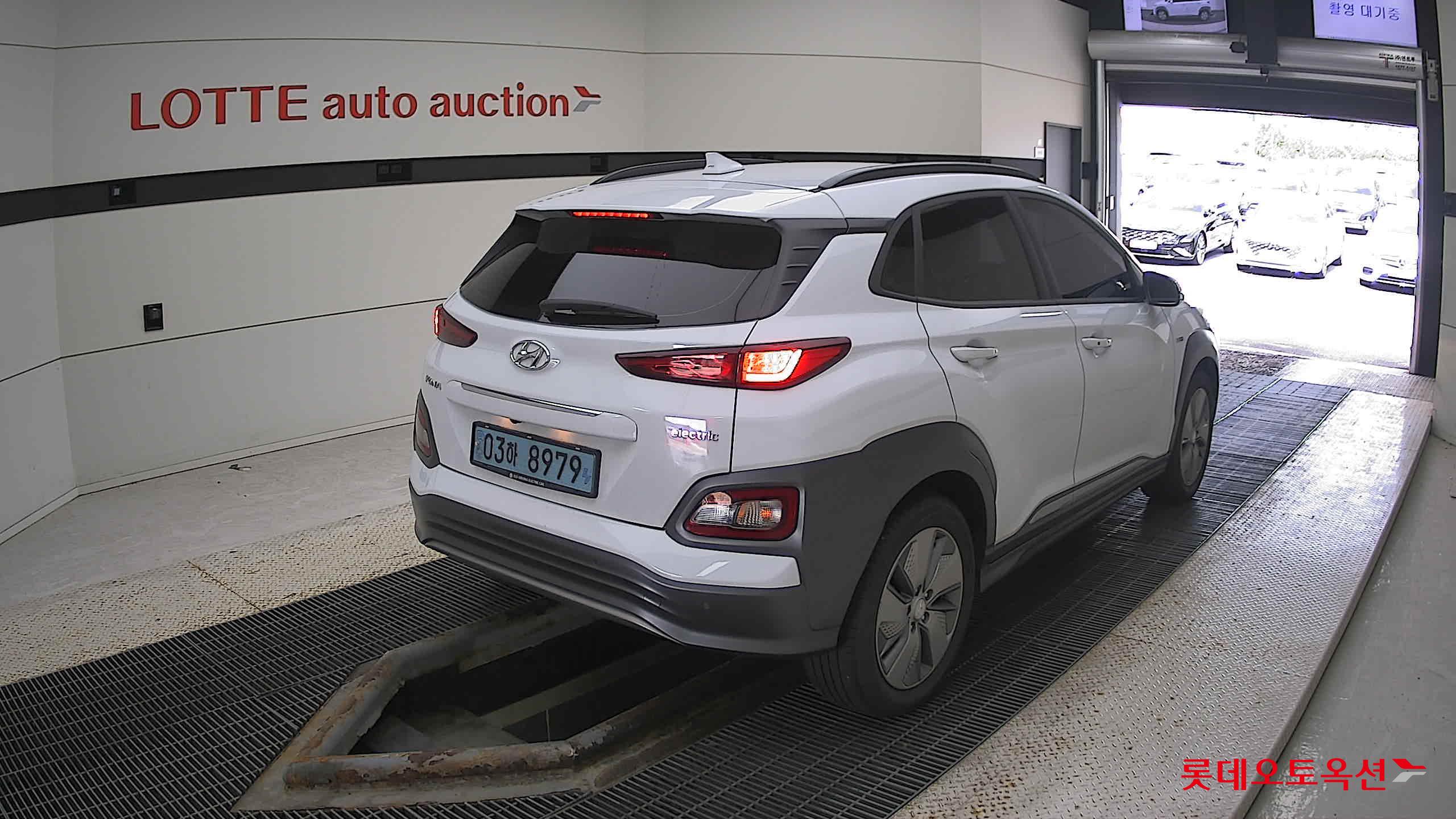 Hyundai KONA Electric 2019 Chokwhite из Кореи, фото 4