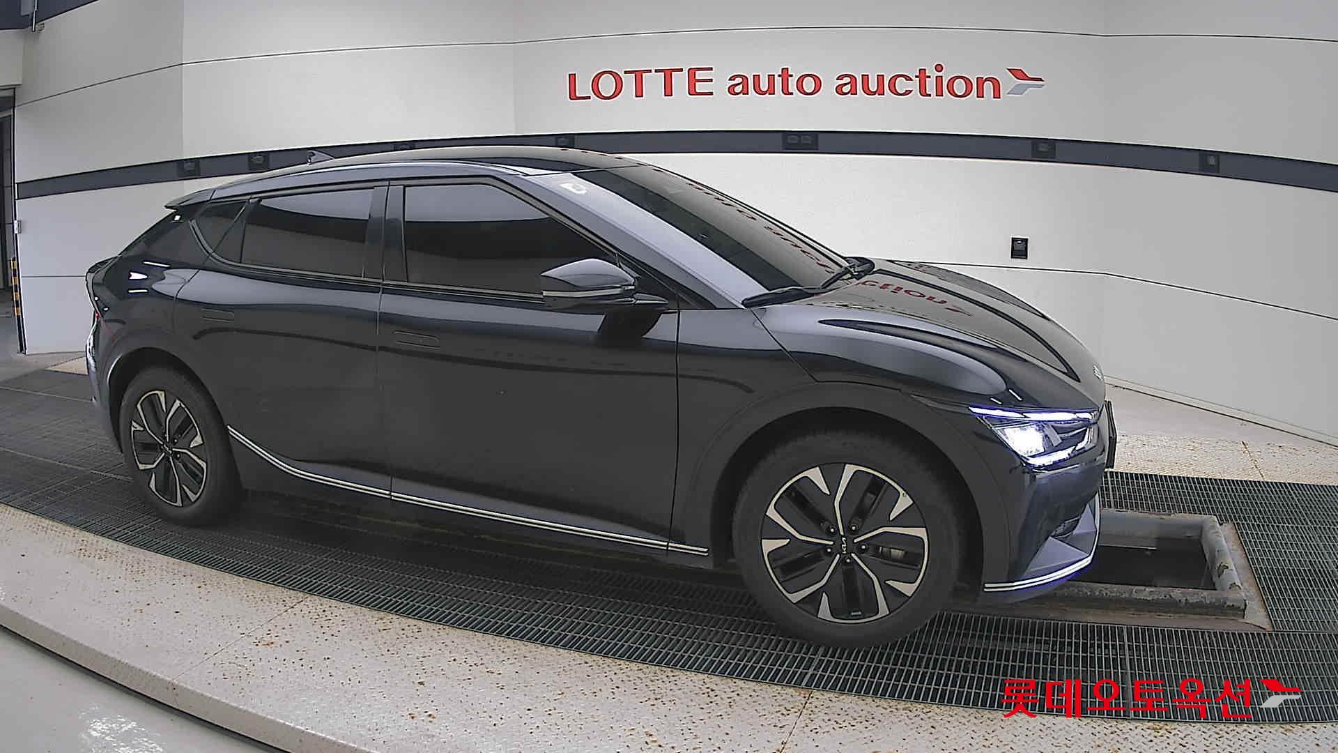 Kia EV6 id 3057702 из Кореи 17