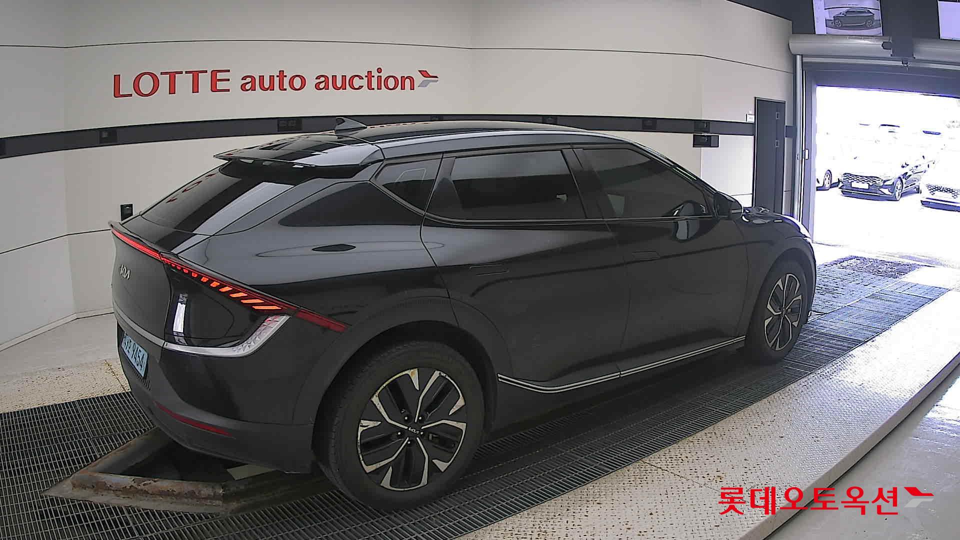 Kia EV6 id 3057702 из Кореи 19