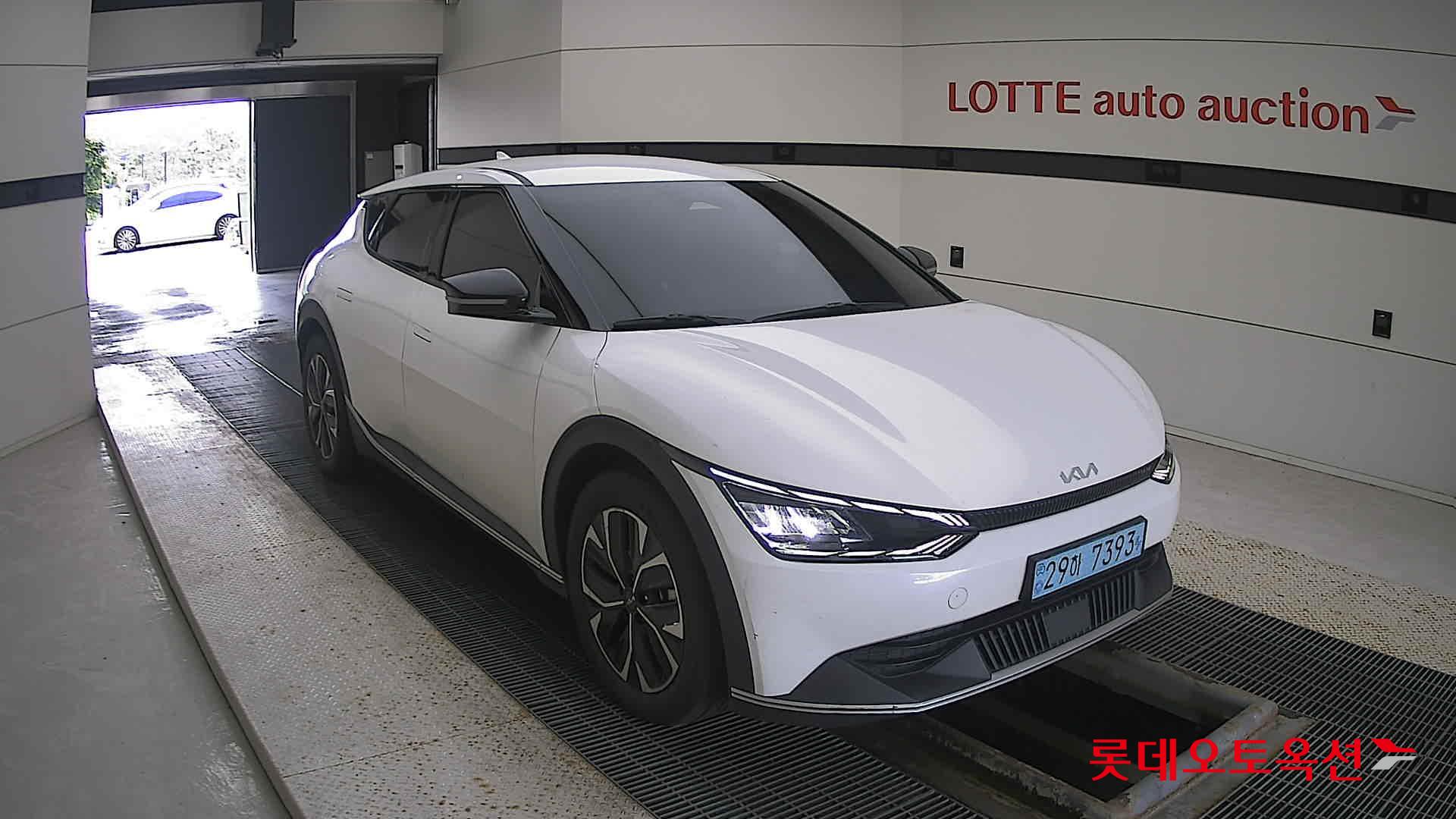 Kia EV6 2022 Snow White Pearl из Кореи, фото 2