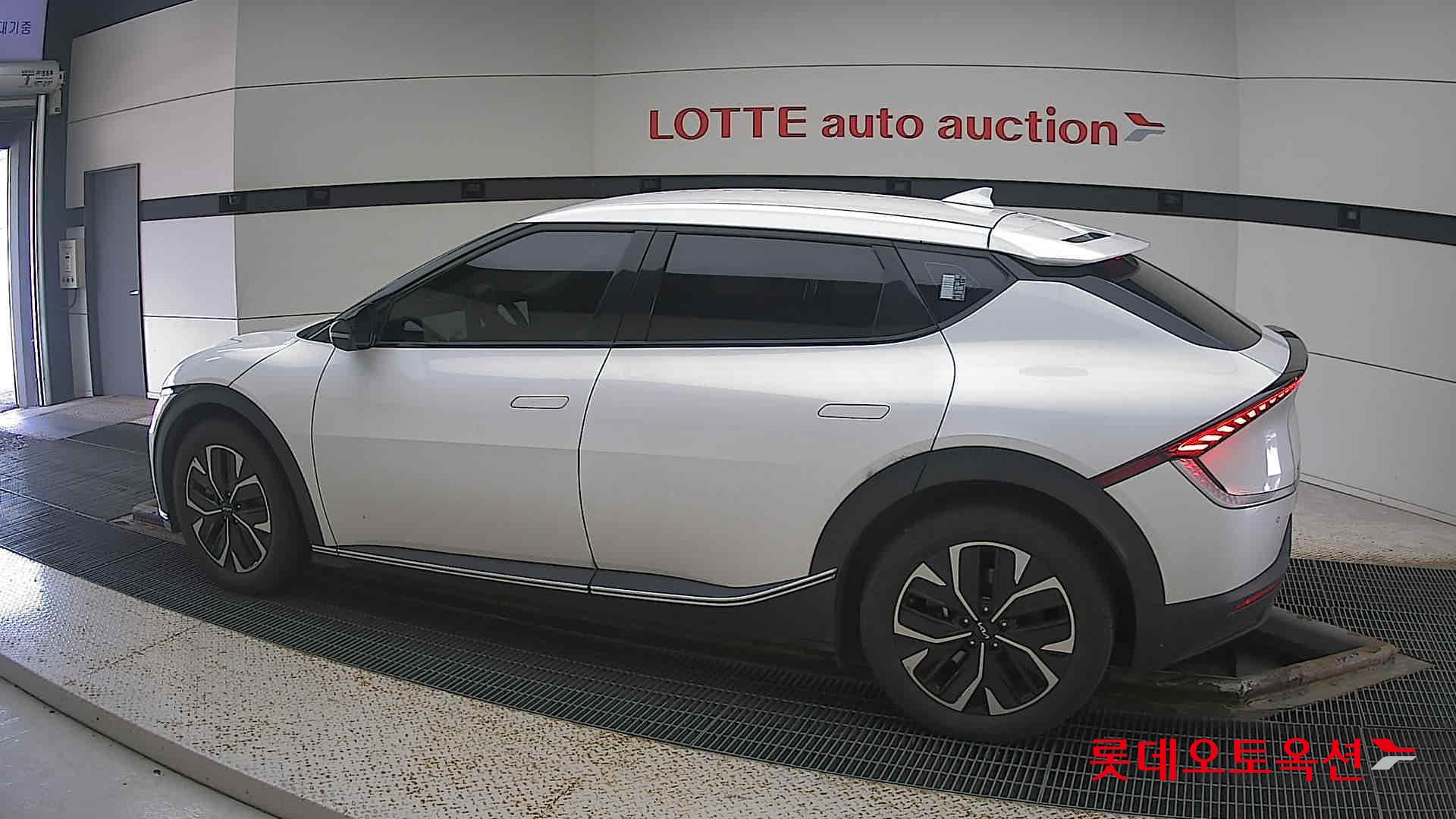 Kia EV6 id 3057697 из Кореи 11