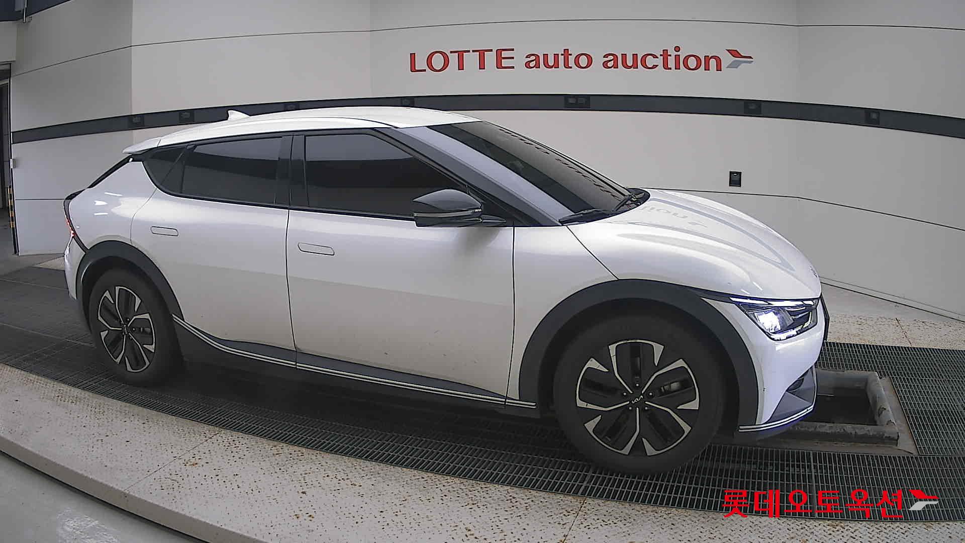 Kia EV6 id 3057697 из Кореи 17