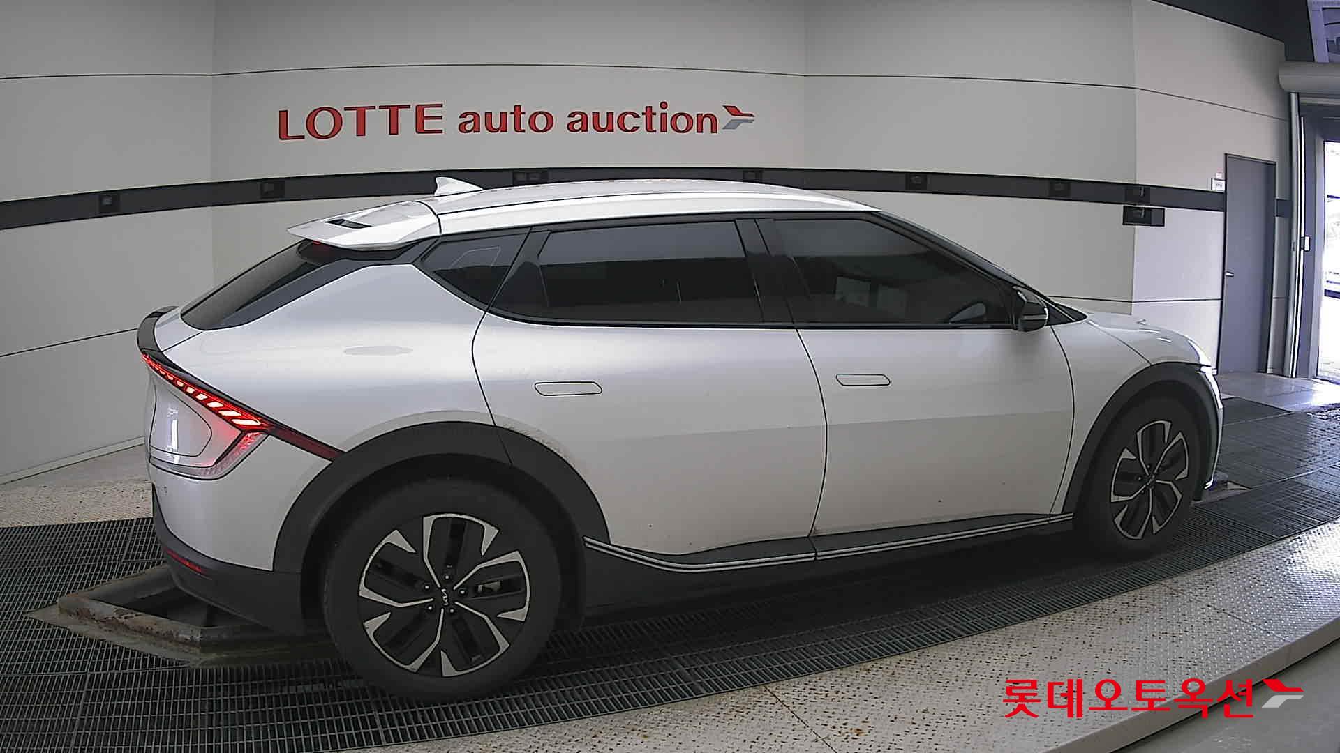 Kia EV6 id 3057697 из Кореи 18