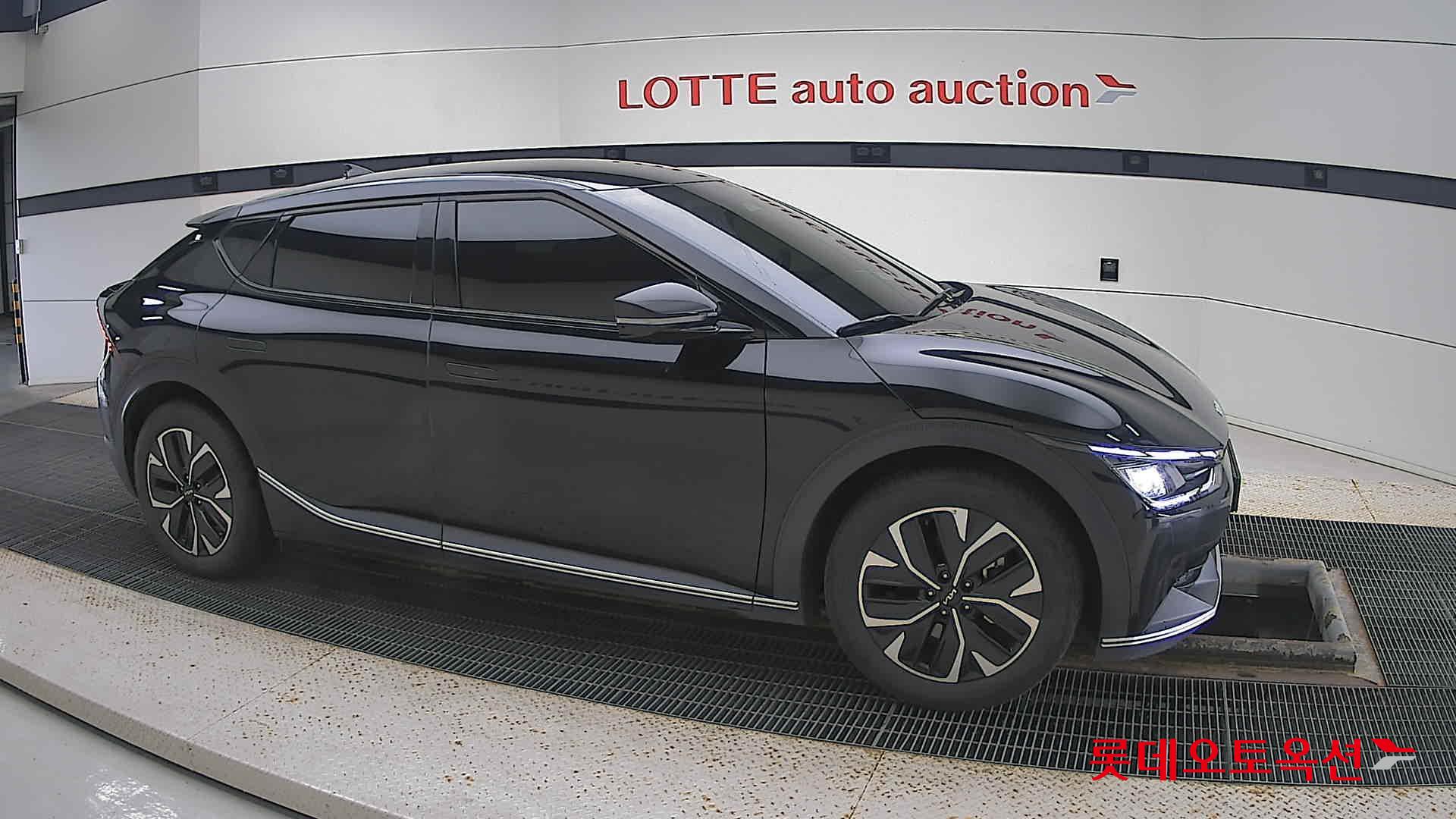 Kia EV6 id 3057713 из Кореи 17