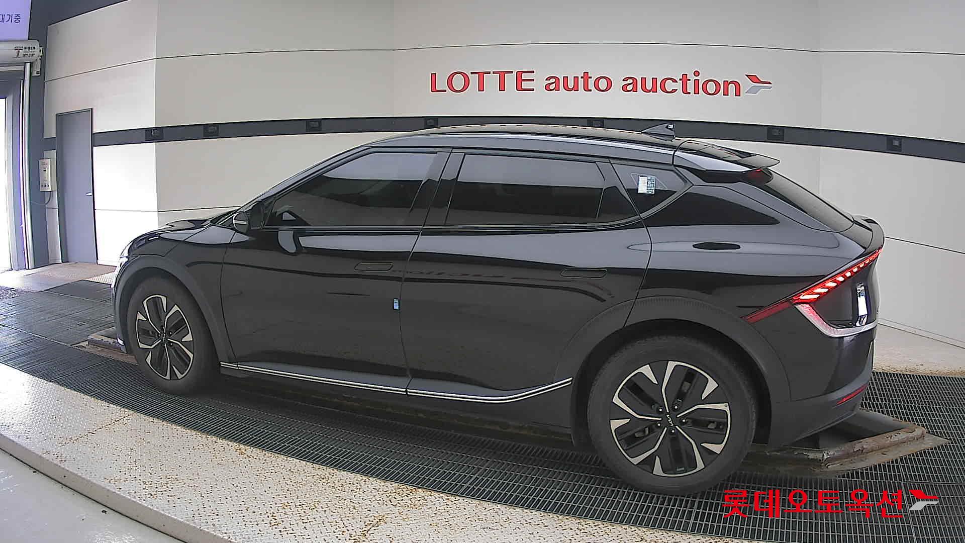 Kia EV6 id 3057698 из Кореи 11