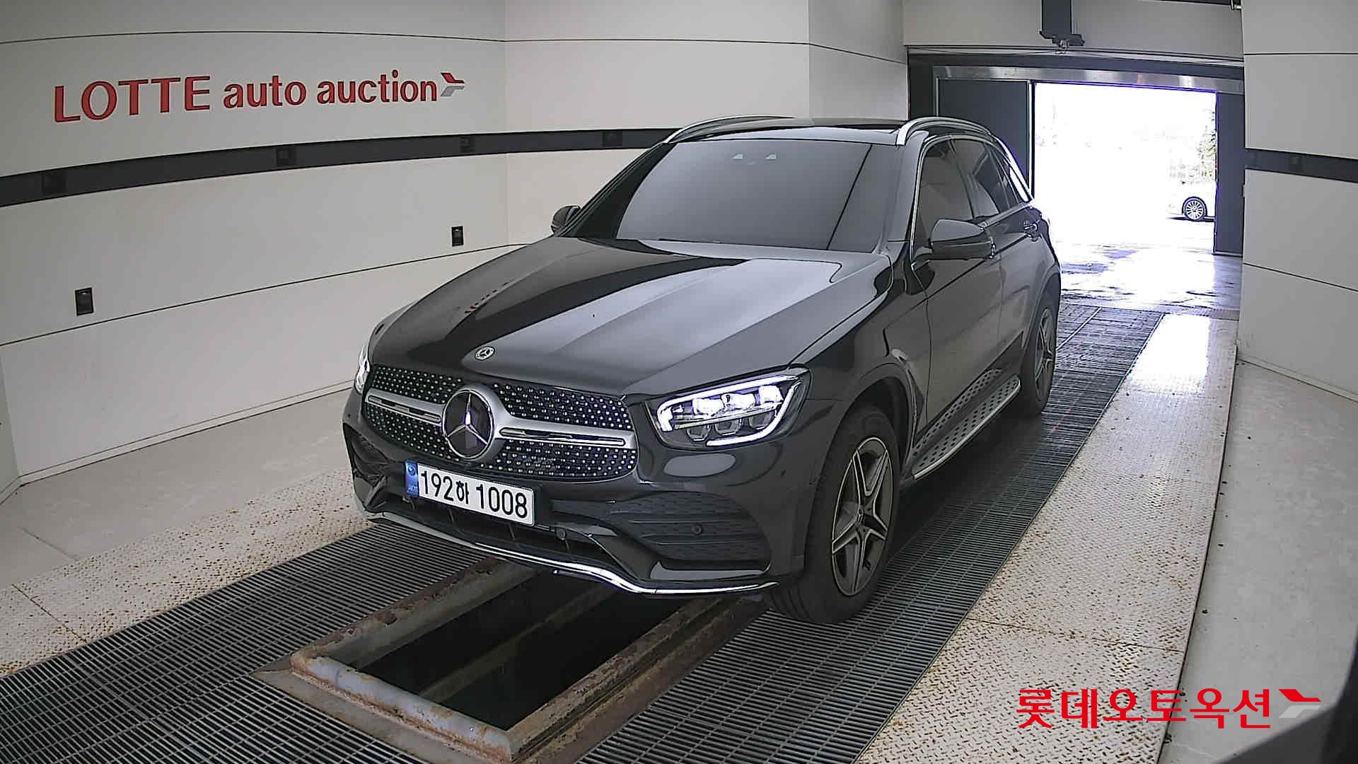 مرسيدس - GLC300 (2022)