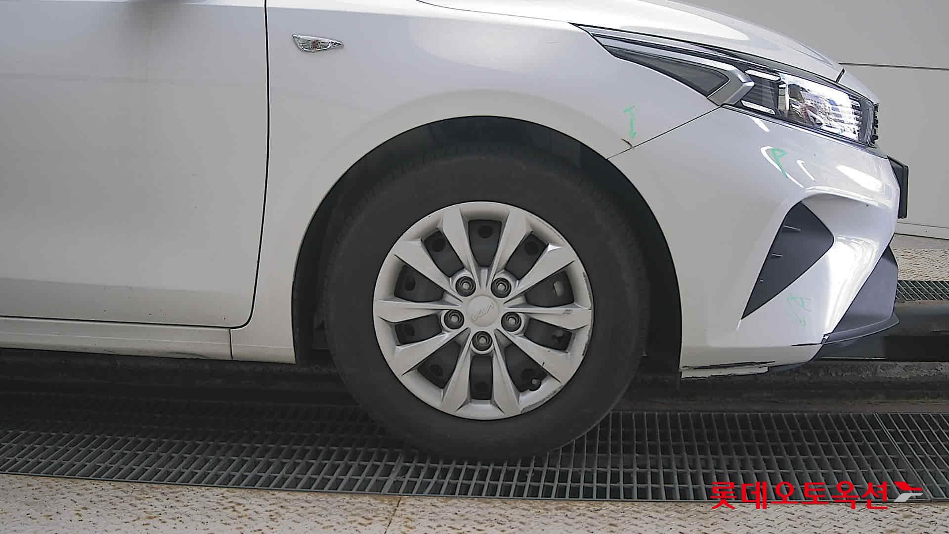 Kia K3 id 3097972 из Кореи 23