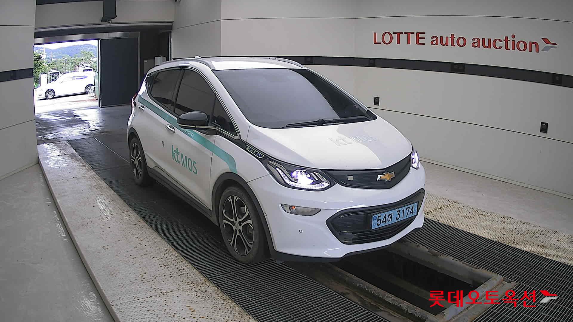 Korea G M Bolt (EV) 2019 Pure White из Кореи, фото 2
