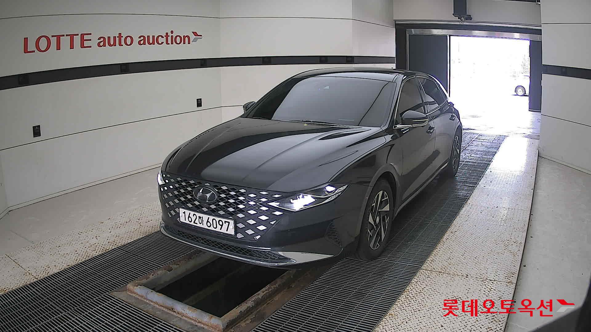 Hyundai Grandeur Hybrid 2021 Black Forest из Кореи