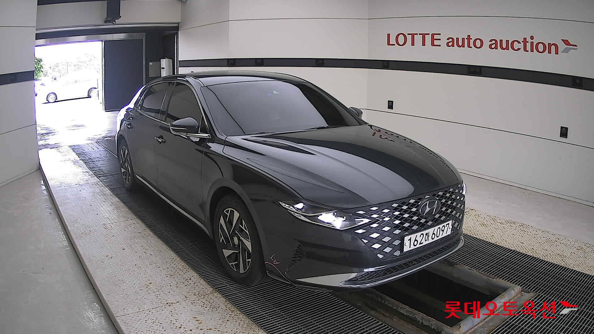 Hyundai Grandeur Hybrid 2021 Black Forest из Кореи, фото 2