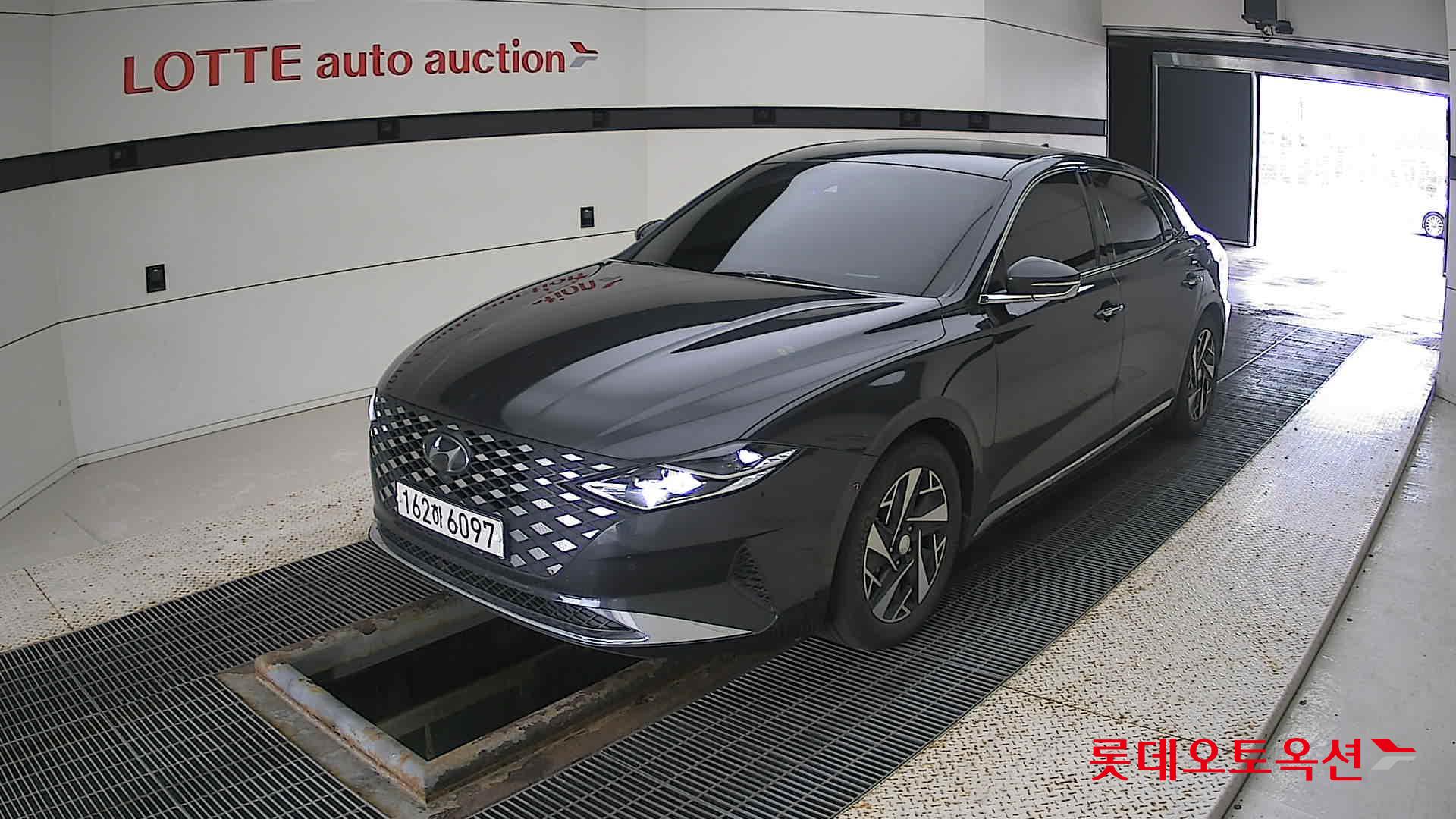 Hyundai Grandeur Hybrid id 3052513 из Кореи 14