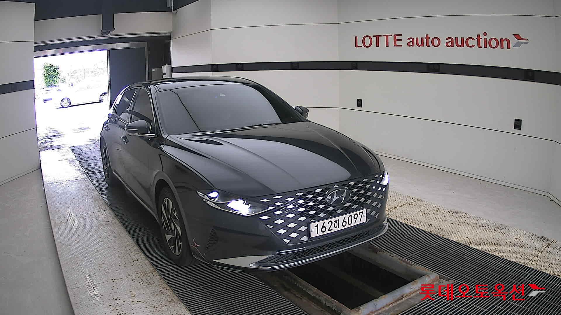 Hyundai Grandeur Hybrid id 3052513 из Кореи 15